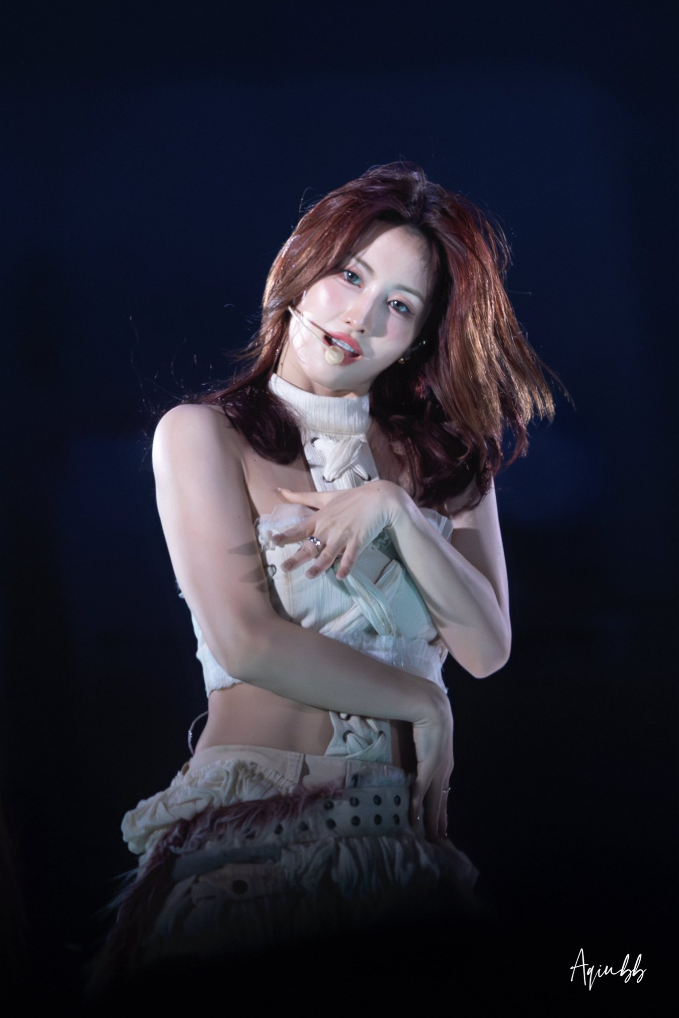 Showbiz c&oacute; mỹ nh&acirc;n nhan sắc điểm 10, v&ograve;ng 1 đốt mắt cả triệu người sững sờ- Ảnh 4.