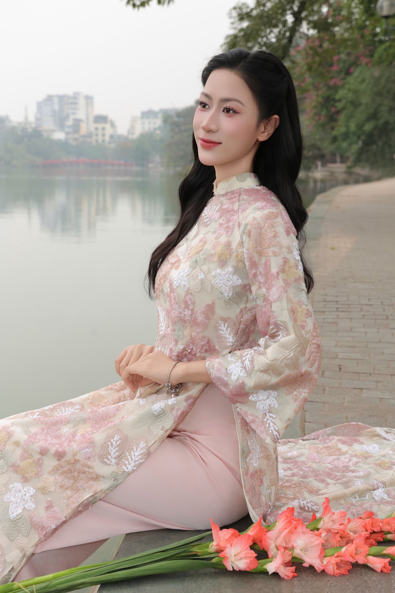 Mê mẩn nhan sắc dàn Mê mẩn nhan sắc dàn