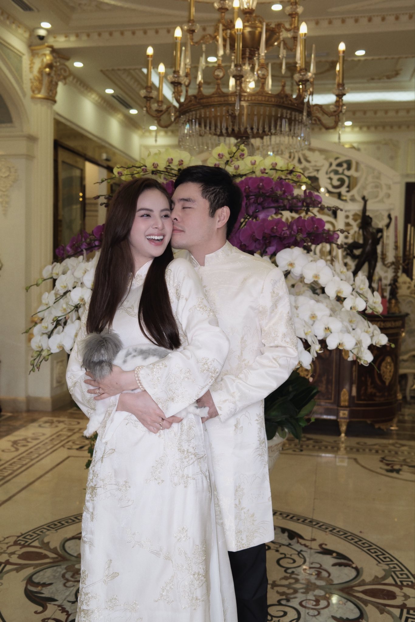 Tiên Nguyễn, Đỗ Hà, Hương Liên: Chấm điểm Tết đầu làm dâu của hội mỹ nhân Việt- Ảnh 11. Tiên Nguyễn, Đỗ Hà, Hương Liên: Chấm điểm Tết đầu làm dâu của hội mỹ nhân Việt- Ảnh 11.