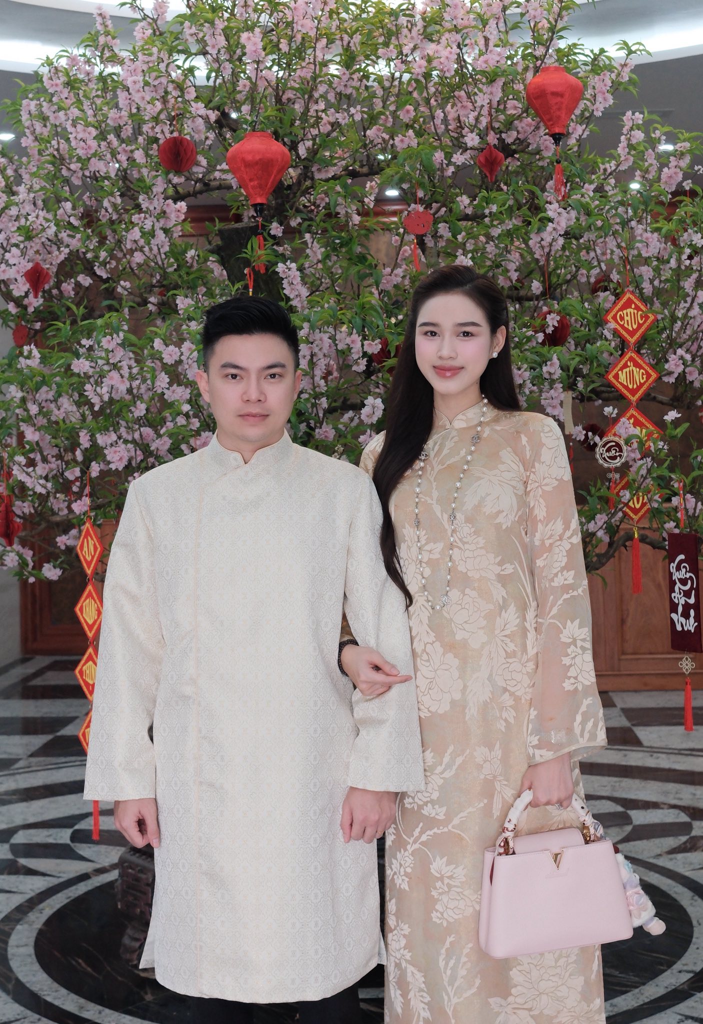 Tiên Nguyễn, Đỗ Hà, Hương Liên: Chấm điểm Tết đầu làm dâu của hội mỹ nhân Việt- Ảnh 5. Tiên Nguyễn, Đỗ Hà, Hương Liên: Chấm điểm Tết đầu làm dâu của hội mỹ nhân Việt- Ảnh 5.