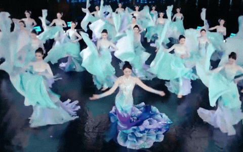 Mỹ nhân gây sốt đài quốc gia: Đẹp như tiên cá tái sinh, một điệu múa cả triệu người tranh luận- Ảnh 9. Mỹ nhân gây sốt đài quốc gia: Đẹp như tiên cá tái sinh, một điệu múa cả triệu người tranh luận- Ảnh 9.