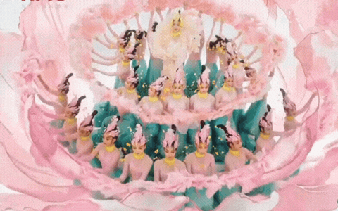 Mỹ nhân chiếm sóng show cuối năm: Đẹp như tiên nga giáng thế, ăn trọn điểm chuyên môn nhờ điệu múa trăm hoa đua nở- Ảnh 1.