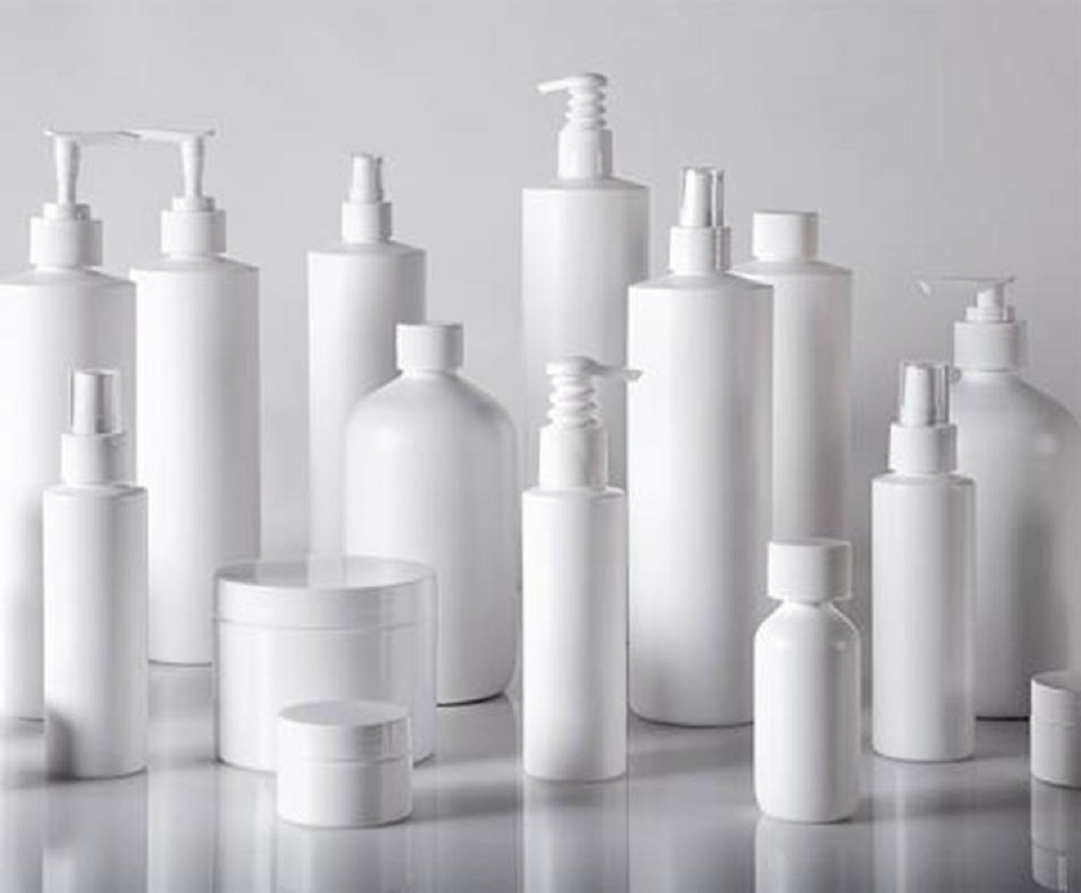 Bộ Y tế c&ocirc;ng bố 131 loại mỹ phẩm bị thu hồi tr&ecirc;n to&agrave;n quốc- Ảnh 1.