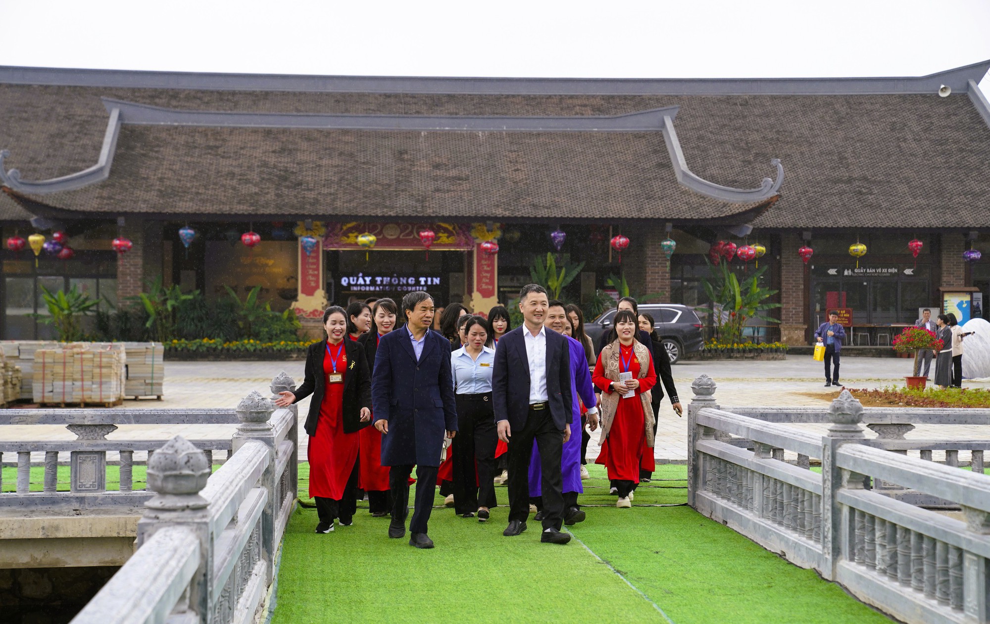 Điểm du lịch Thung Ui - nơi vua Đinh Ti&ecirc;n Ho&agrave;ng tế trời hơn 1.000 năm trước mở cửa- Ảnh 2.