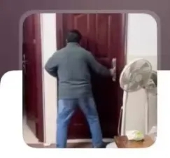 "47 giây trong phòng ngủ của cô con gái" thu hút 120 triệu lượt xem: Đây chính là kiểu ông bố đáng sợ không đứa con nào mong gặp!- Ảnh 1. "47 giây trong phòng ngủ của cô con gái" thu hút 120 triệu lượt xem: Đây chính là kiểu ông bố đáng sợ không đứa con nào mong gặp!- Ảnh 1.