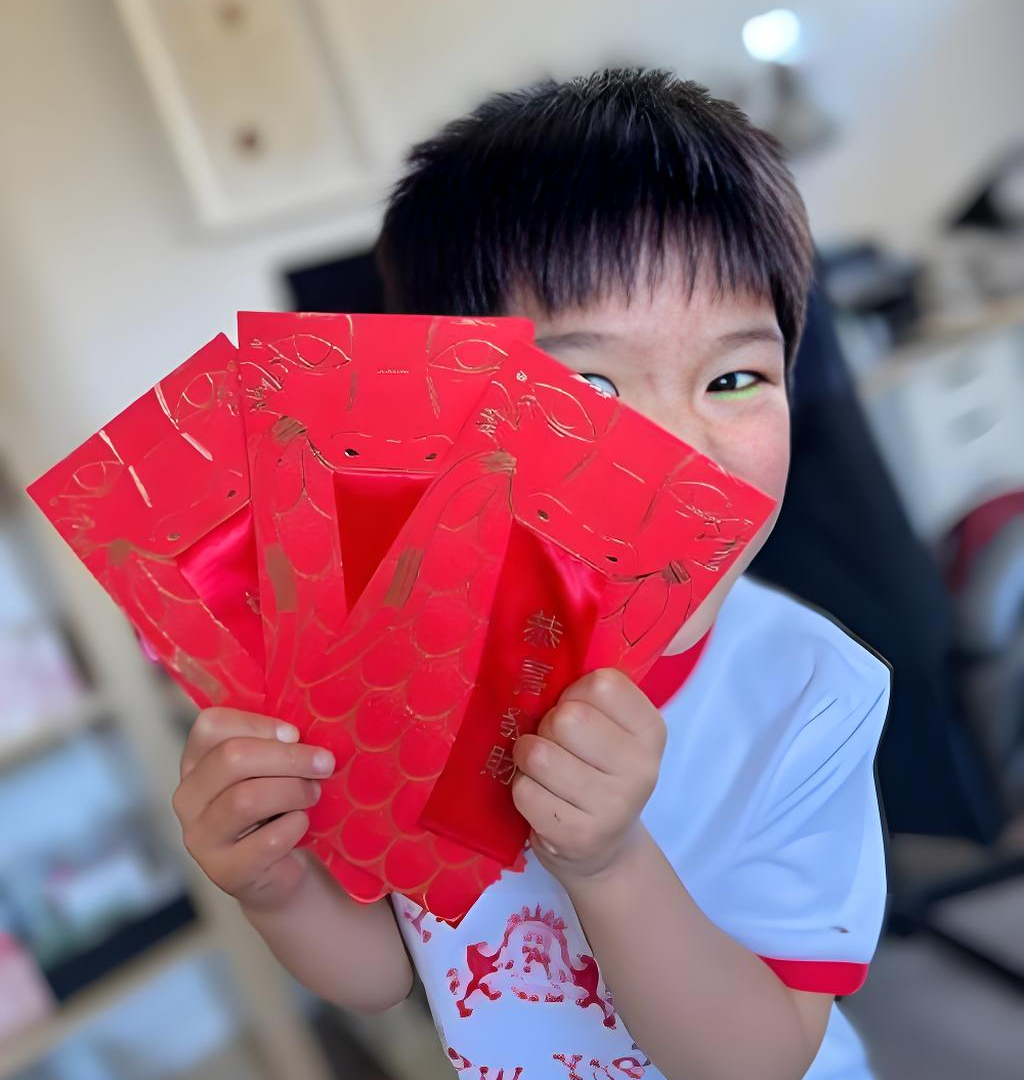 "B&agrave; ngoại l&igrave; x&igrave; tận 5 triệu, b&agrave; nội cho mỗi 500 ngh&igrave;n" - c&acirc;u n&oacute;i v&ocirc; tư của đứa trẻ khiến hai b&ecirc;n gia đ&igrave;nh cạch mặt nhau- Ảnh 1.