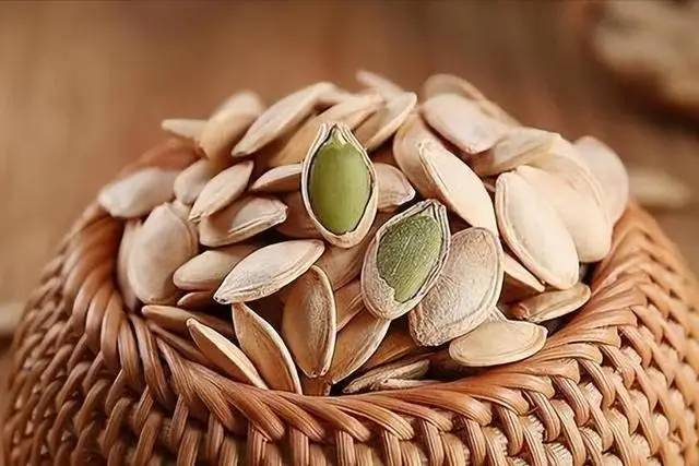 Ăn hạt b&iacute; đỏ gi&uacute;p bổ dưỡng, nhưng sau 60 tuổi cần nhớ 5 điều n&agrave;y để tr&aacute;nh rước bệnh v&agrave;o người- Ảnh 3.