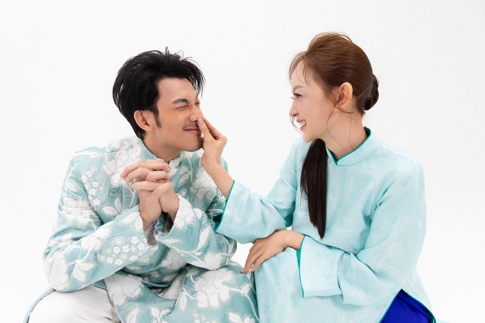 Liên Bỉnh Phát lần đầu trải lòng cùng bạn gái Ngọc Kayla: Liên Bỉnh Phát lần đầu trải lòng cùng bạn gái Ngọc Kayla: