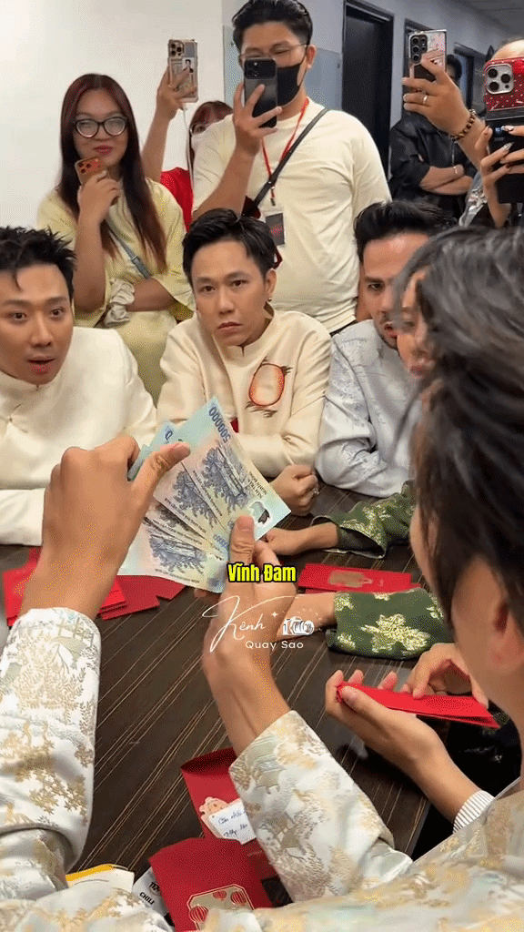 Sốc với m&agrave;n ph&aacute;t l&igrave; x&igrave; của Trấn Th&agrave;nh: Số tiền khủng khiến d&agrave;n sao l&oacute;a mắt, chỉ duy nhất 1 người bốc phải 20.000- Ảnh 4.