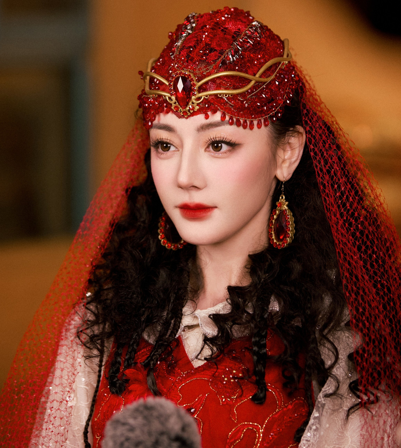 Mỹ nhân gây sốt đài quốc gia: Đẹp như tiên cá tái sinh, một điệu múa cả triệu người tranh luận- Ảnh 8. Mỹ nhân gây sốt đài quốc gia: Đẹp như tiên cá tái sinh, một điệu múa cả triệu người tranh luận- Ảnh 8.