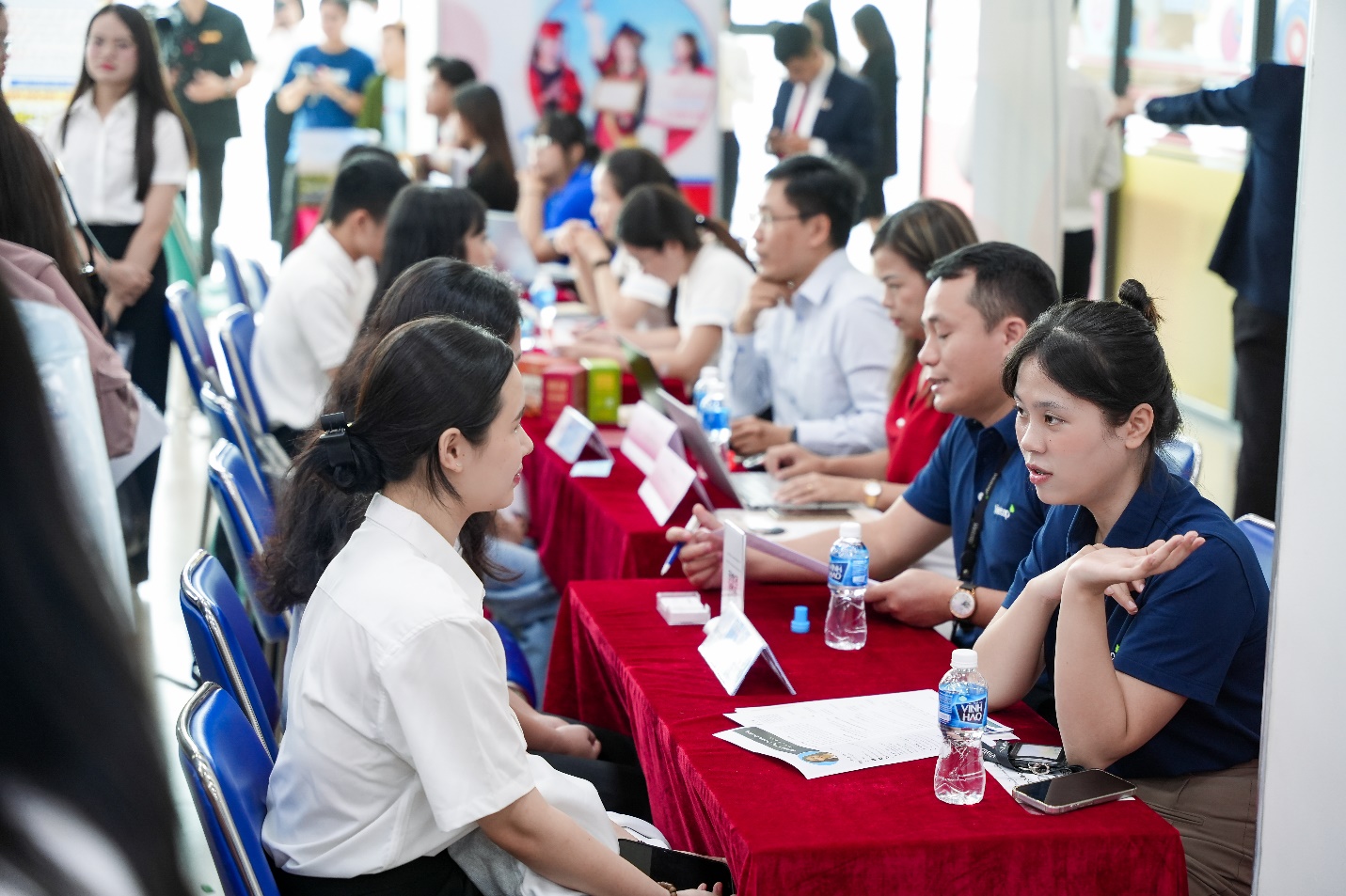 Xét học bổng sớm, chủ động lựa chọn môi trường đại học song ngữ - quốc tế- Ảnh 2. Xét học bổng sớm, chủ động lựa chọn môi trường đại học song ngữ - quốc tế- Ảnh 2.