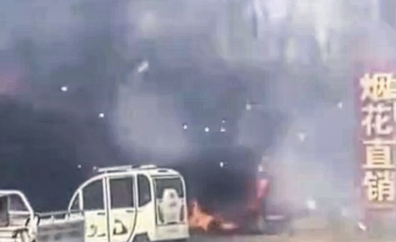 Thêm một cửa hàng pháo hoa Trung Quốc phát nổ ngay mùng 2 Tết, 12 người thiệt mạng- Ảnh 1. img