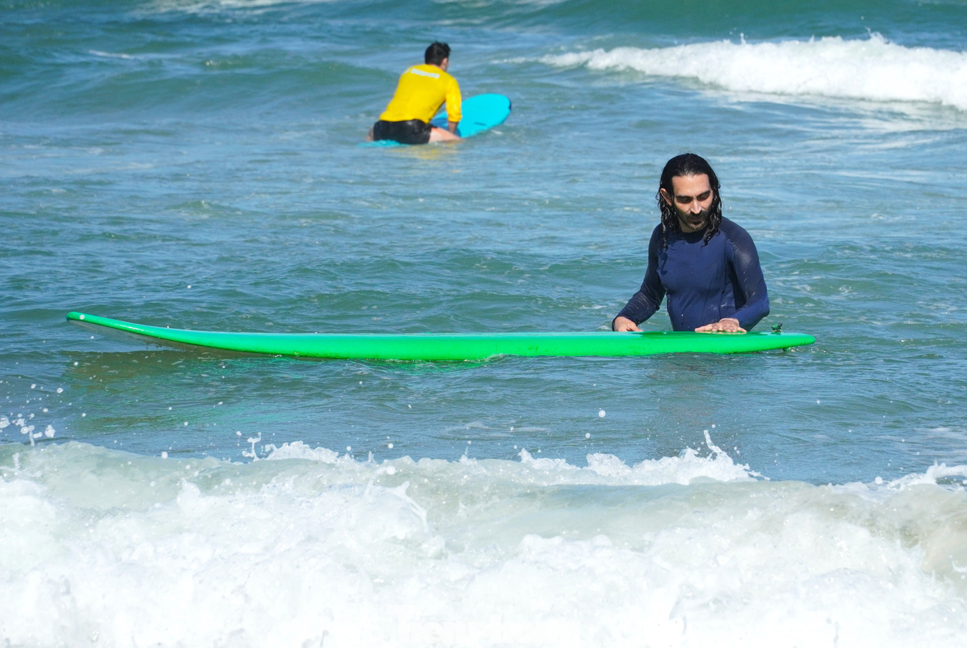 Biển Đ&agrave; Nẵng kh&ocirc;ng được nghỉ... Tết- Ảnh 18.