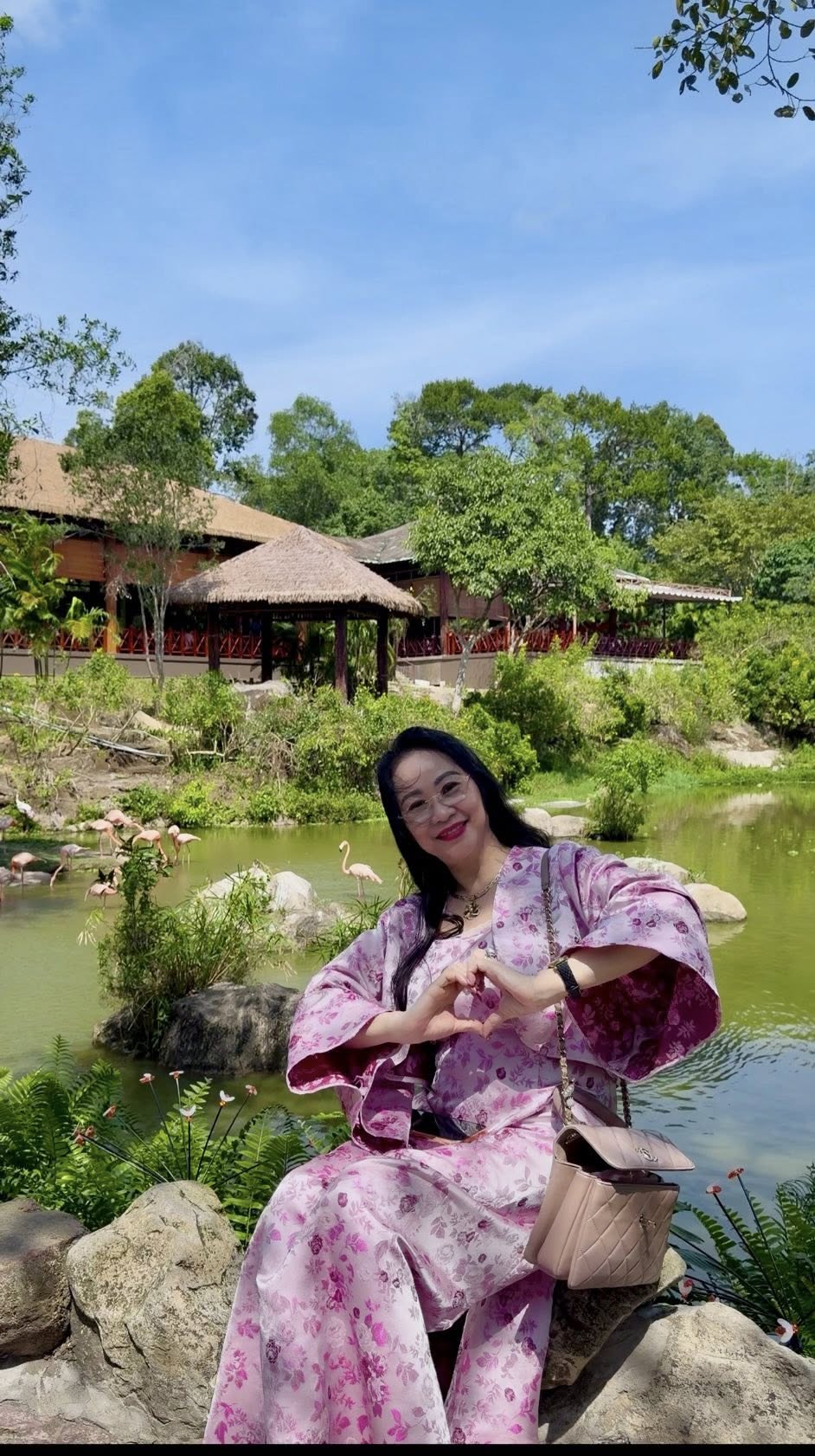 Kh&ocirc;ng phải nhiều tiền hay sang xịn, ph&uacute; b&agrave; "m&eacute;t rưỡi" c&oacute; kiểu ăn Tết khiến cả triệu phụ nữ ước mơ: Mấy ai c&oacute; đặc quyền n&agrave;y!- Ảnh 11.