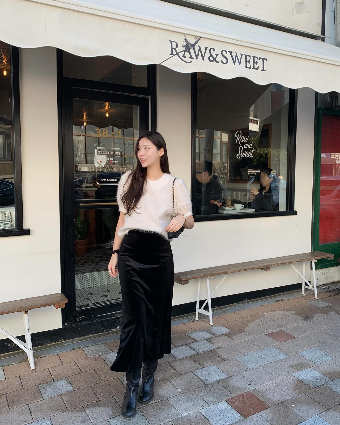 Mẫu chân váy hot nhất Tết này: Mặc lên cực tôn dáng, là bảo chứng cho vẻ ngoài thanh lịch- Ảnh 6.