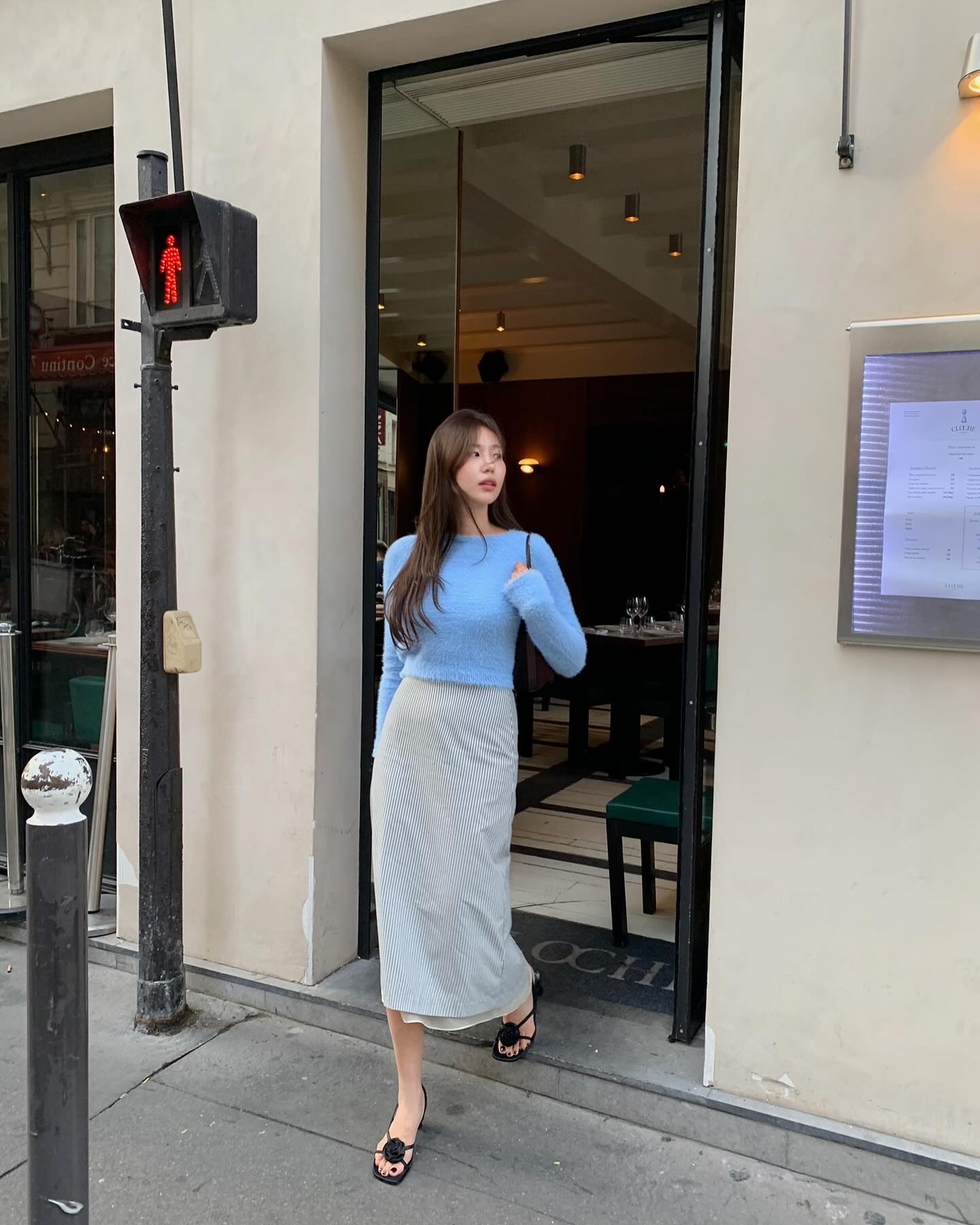 Mẫu chân váy hot nhất Tết này: Mặc lên cực tôn dáng, là bảo chứng cho vẻ ngoài thanh lịch- Ảnh 11.