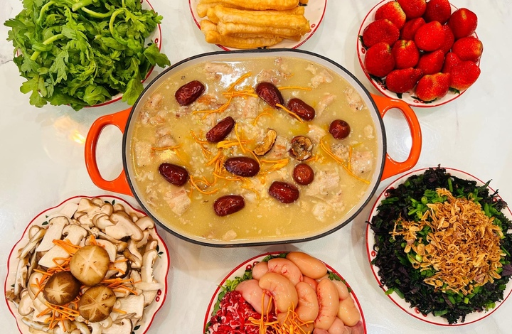 M&oacute;n lẩu ch&aacute;o b&aacute;nh chưng ngon 'đỉnh n&oacute;c' gi&uacute;p 'giải cứu' b&aacute;nh chưng sau Tết- Ảnh 1.