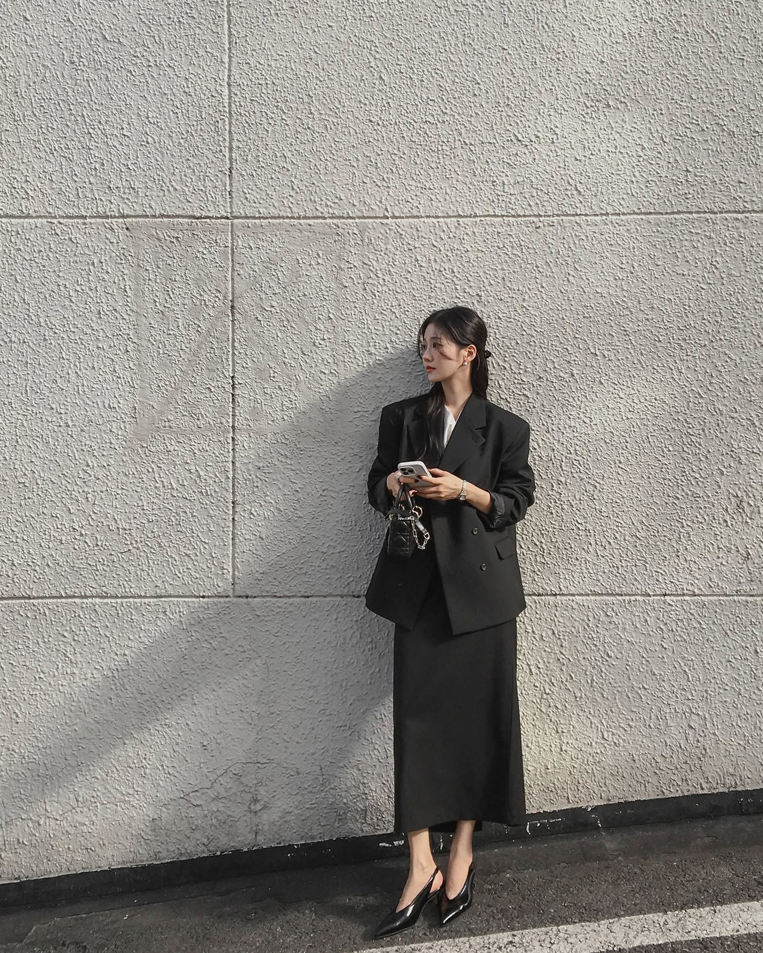 4 công thức trang phục đạt chuẩn thanh lịch để đi chúc Tết- Ảnh 8. 4 công thức trang phục đạt chuẩn thanh lịch để đi chúc Tết- Ảnh 8.