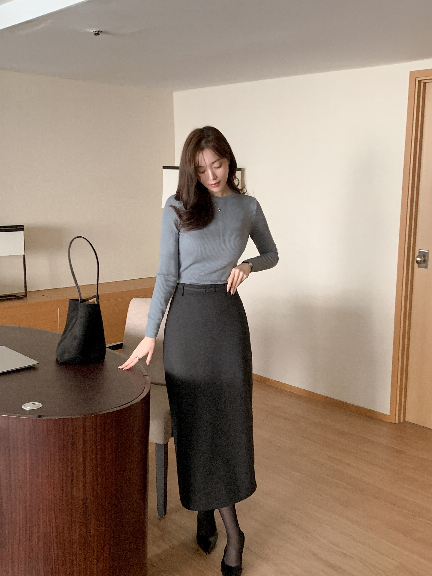 Mẫu chân váy hot nhất Tết này: Mặc lên cực tôn dáng, là bảo chứng cho vẻ ngoài thanh lịch- Ảnh 7.