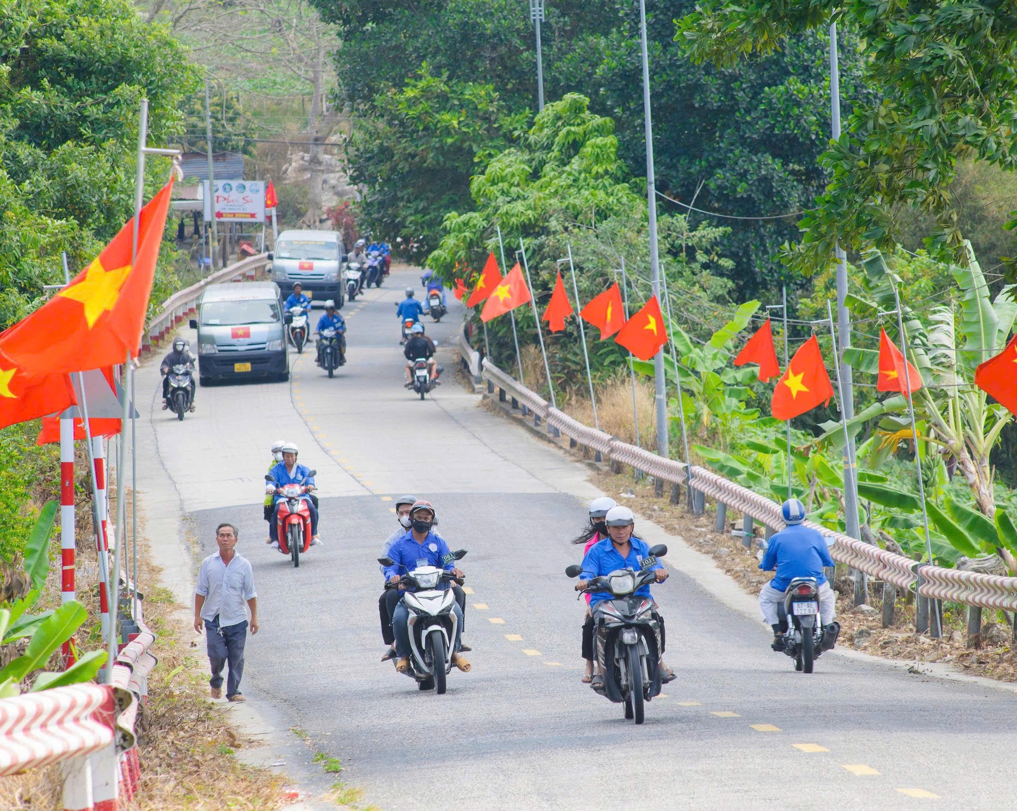 Bất ngờ lượng kh&aacute;ch du xu&acirc;n v&ugrave;ng Bảy N&uacute;i v&agrave; Ph&uacute; Quốc- Ảnh 6.