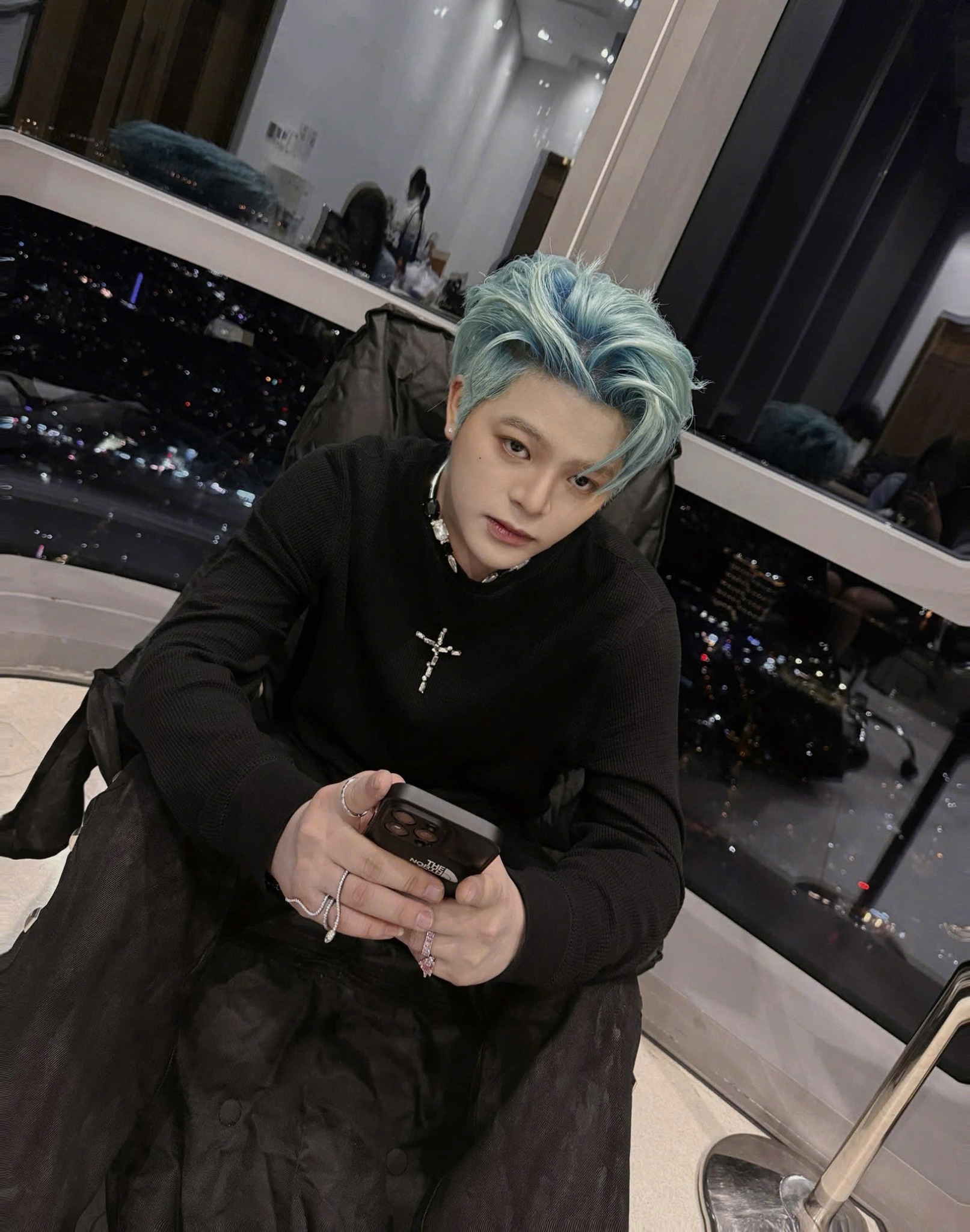 Nam ca sĩ mùng 3 Tết lên Công an phường, gây sốt trang Thông tin Chính phủ- Ảnh 5.