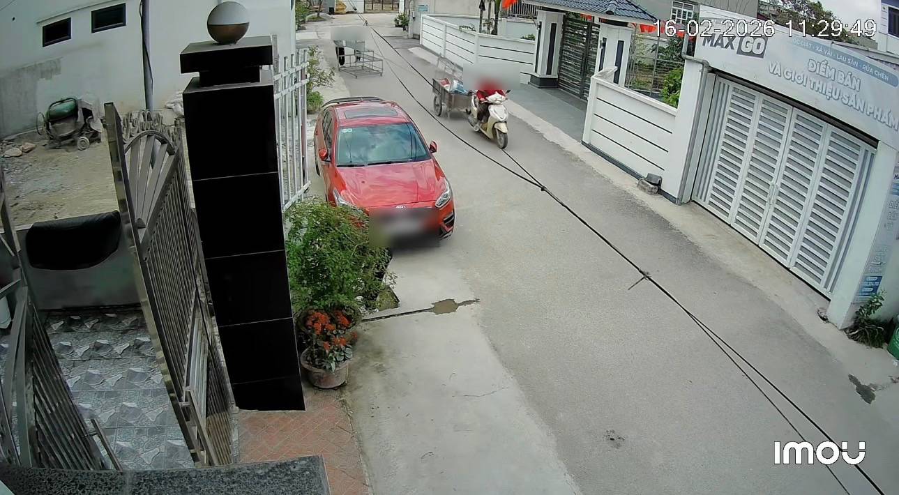 Clip buồn nhất những ngày đầu năm: Ai có con cũng thấy tim "hẫng" 1 nhịp!- Ảnh 1. Clip buồn nhất những ngày đầu năm: Ai có con cũng thấy tim "hẫng" 1 nhịp!- Ảnh 1.