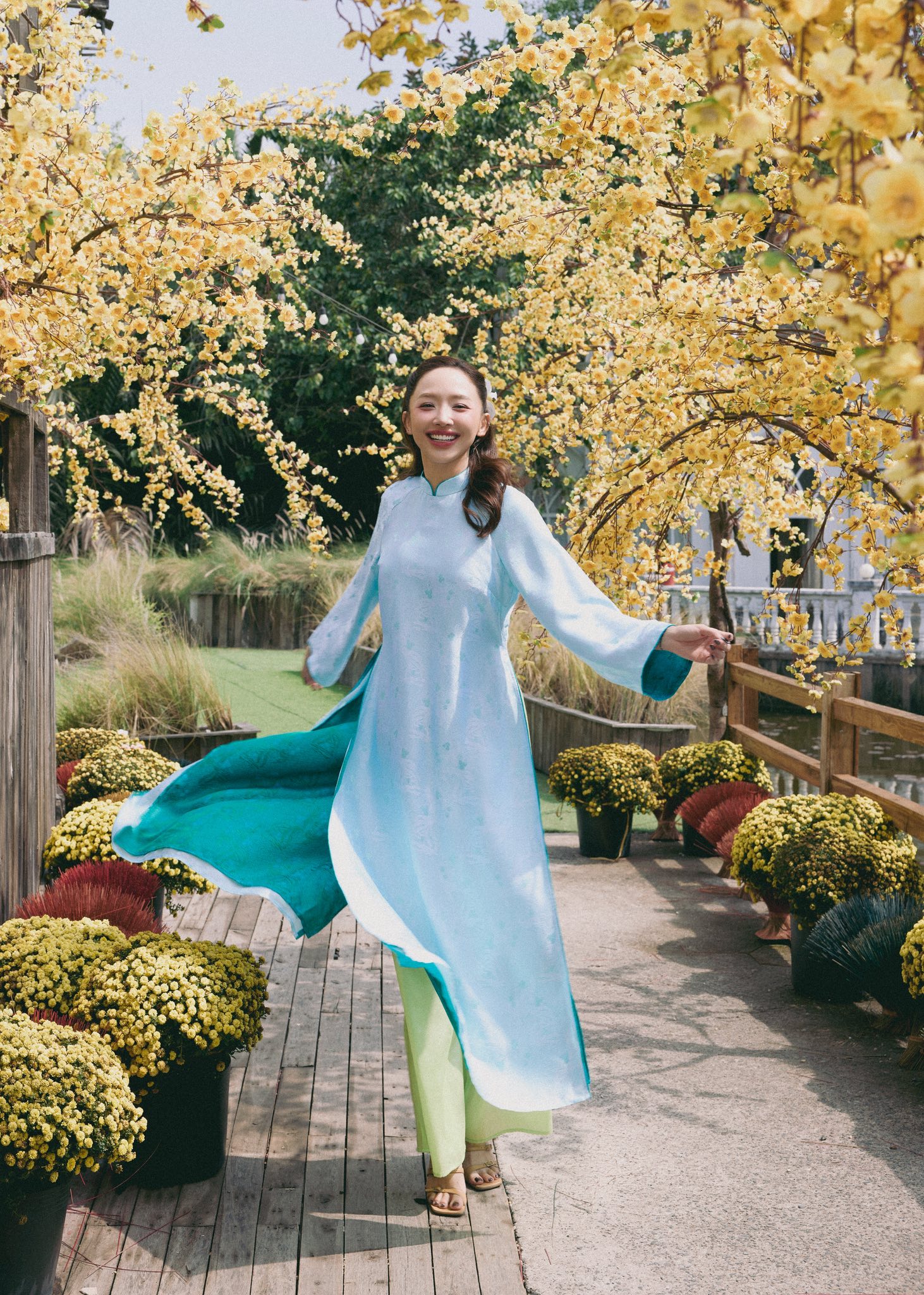 T&oacute;c Ti&ecirc;n sang Mỹ đ&oacute;n Tết c&ugrave;ng gia đ&igrave;nh- Ảnh 4.