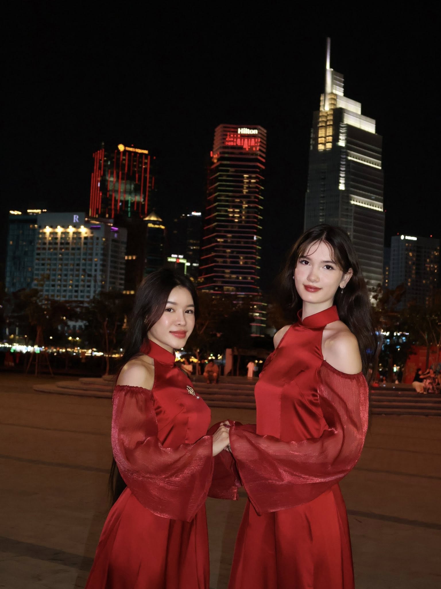 Em g&aacute;i thủ m&ocirc;n L&acirc;m T&acirc;y 19 tuổi cao gần 1m80 g&acirc;y sốt với &aacute;o d&agrave;i ng&agrave;y Tết, visual lai T&acirc;y c&agrave;ng ngắm c&agrave;ng "cuốn"- Ảnh 4.