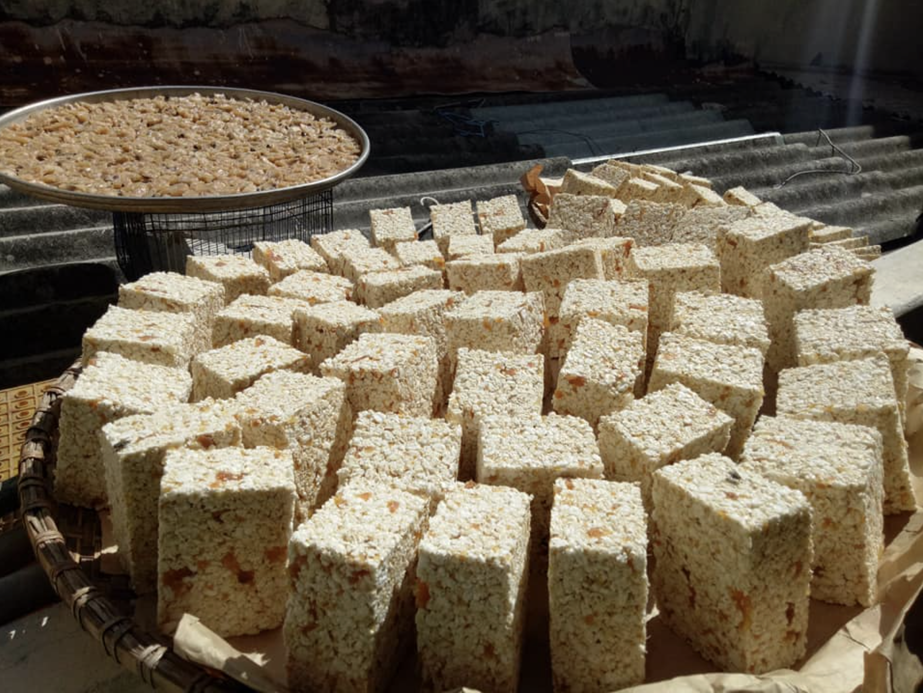 Những món ăn phổ biến của Tết xưa nhưng giờ đây bỗng "mất tích"- Ảnh 3. Những món ăn phổ biến của Tết xưa nhưng giờ đây bỗng "mất tích"- Ảnh 3.