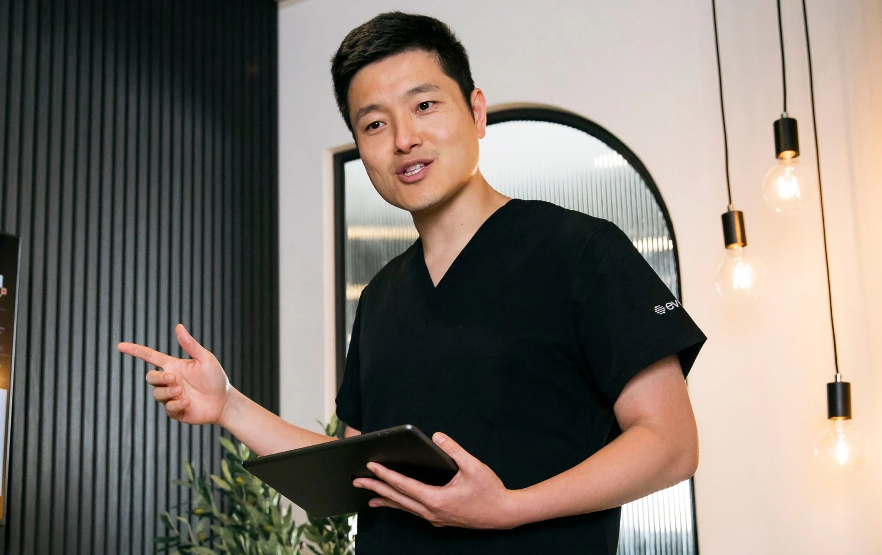 Kh&ocirc;ng phải tập luyện hay ăn ki&ecirc;ng, đ&acirc;y mới l&agrave; điều quan trọng nhất để sống l&acirc;u- Ảnh 1.