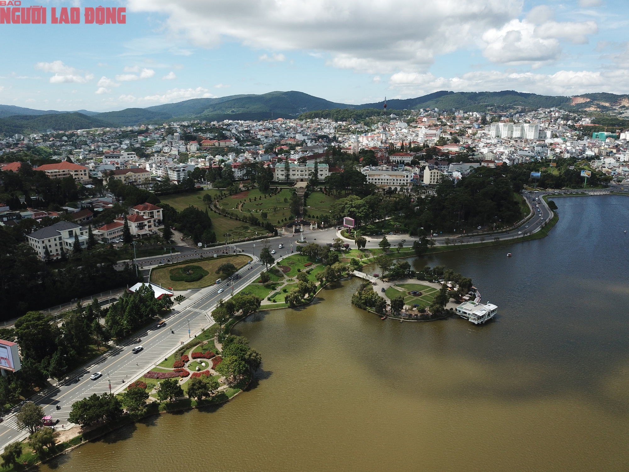 Ảnh độc đ&aacute;o Đ&agrave; Lạt hơn nửa thế kỷ trước v&agrave; đầu năm B&iacute;nh Ngọ 2026- Ảnh 5.