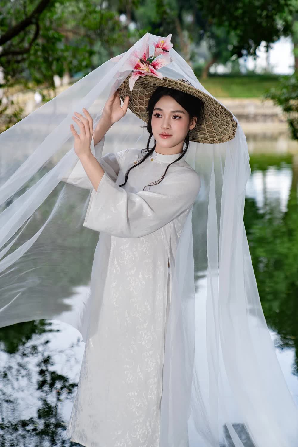 "Thi&ecirc;n thần" mới của b&oacute;ng chuyền Việt Nam xinh đẹp ng&agrave;y Tết, 19 tuổi cao 1m79, visual khiến d&acirc;n t&igrave;nh ngẩn ngơ- Ảnh 2.