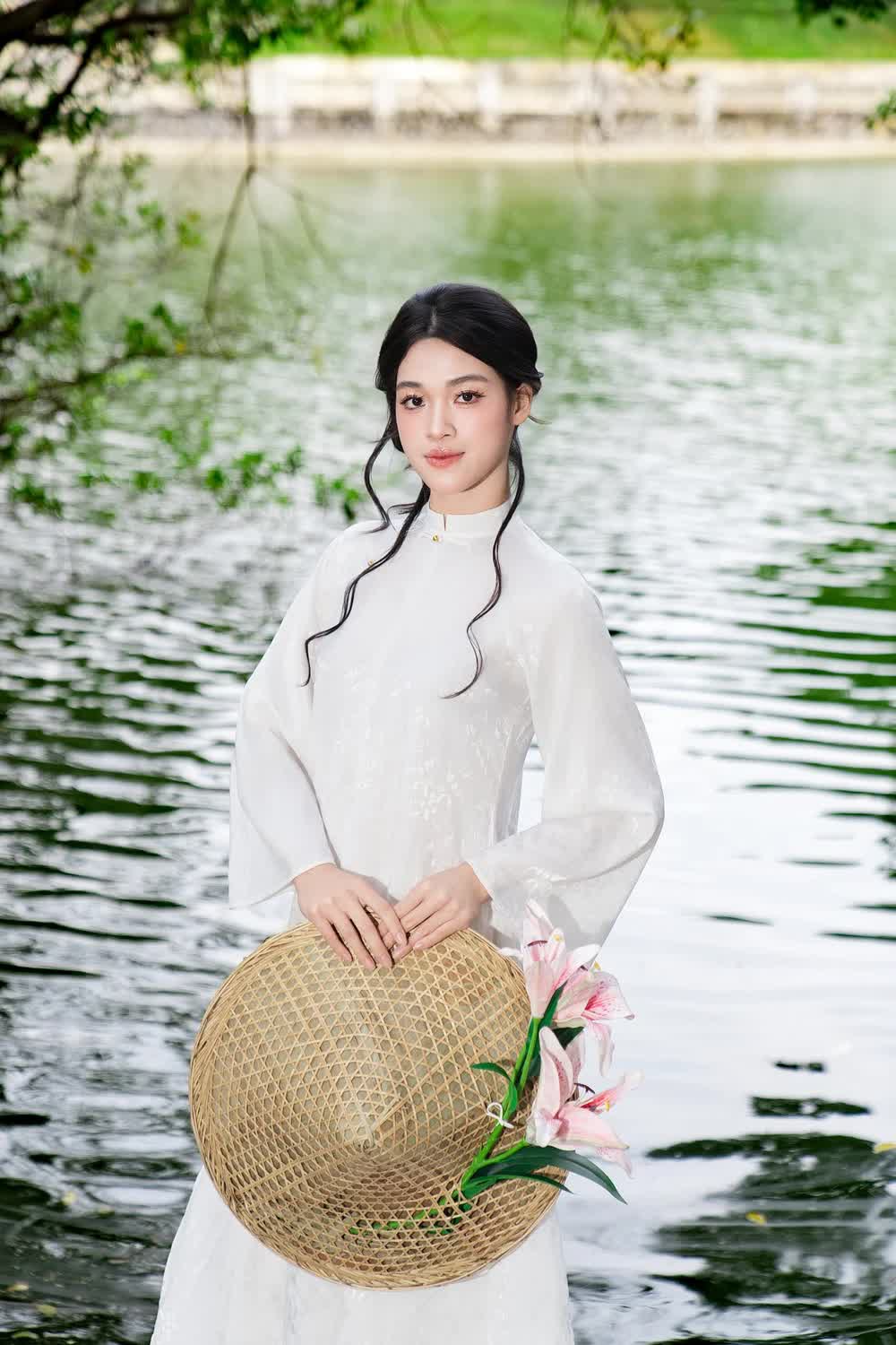 "Thi&ecirc;n thần" mới của b&oacute;ng chuyền Việt Nam xinh đẹp ng&agrave;y Tết, 19 tuổi cao 1m79, visual khiến d&acirc;n t&igrave;nh ngẩn ngơ- Ảnh 4.