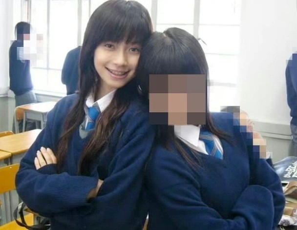 Qu&aacute; khứ giấu kỹ của Angelababy bại lộ v&agrave;o m&ugrave;ng 2 Tết- Ảnh 1.