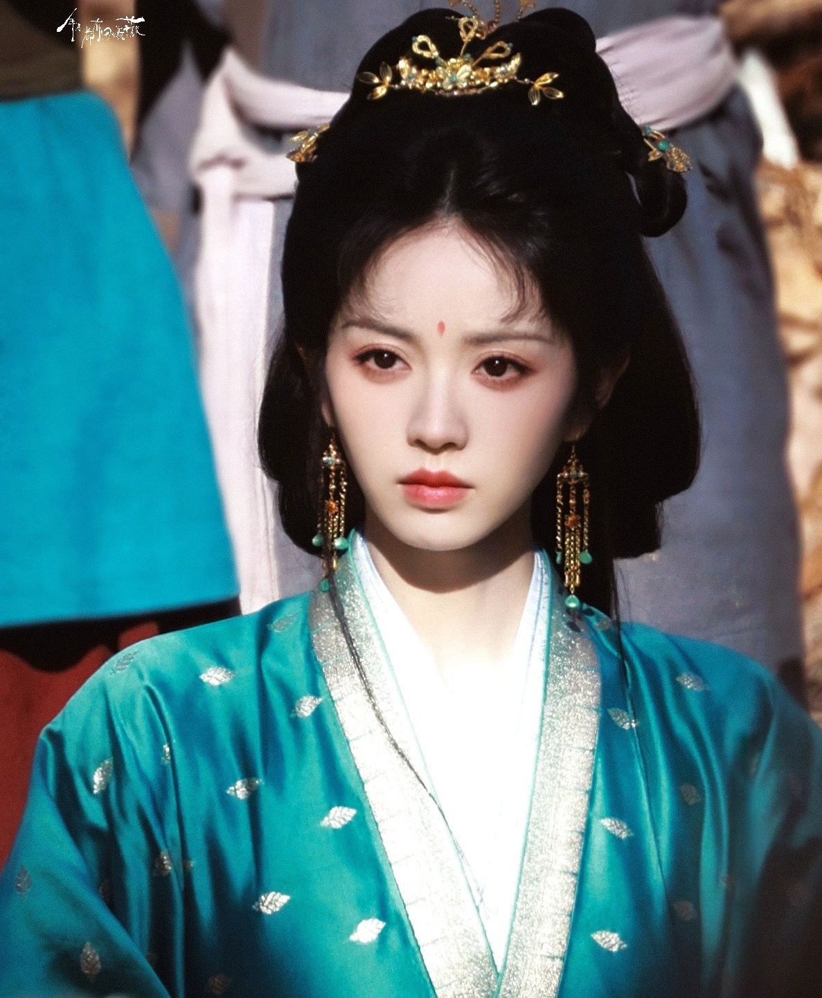 Mỹ nh&acirc;n đẹp nhất m&ugrave;ng 3 Tết đ&acirc;y rồi: Visual cao sang quyền qu&yacute;, trời sinh ngậm th&igrave;a v&agrave;ng trong miệng- Ảnh 8.