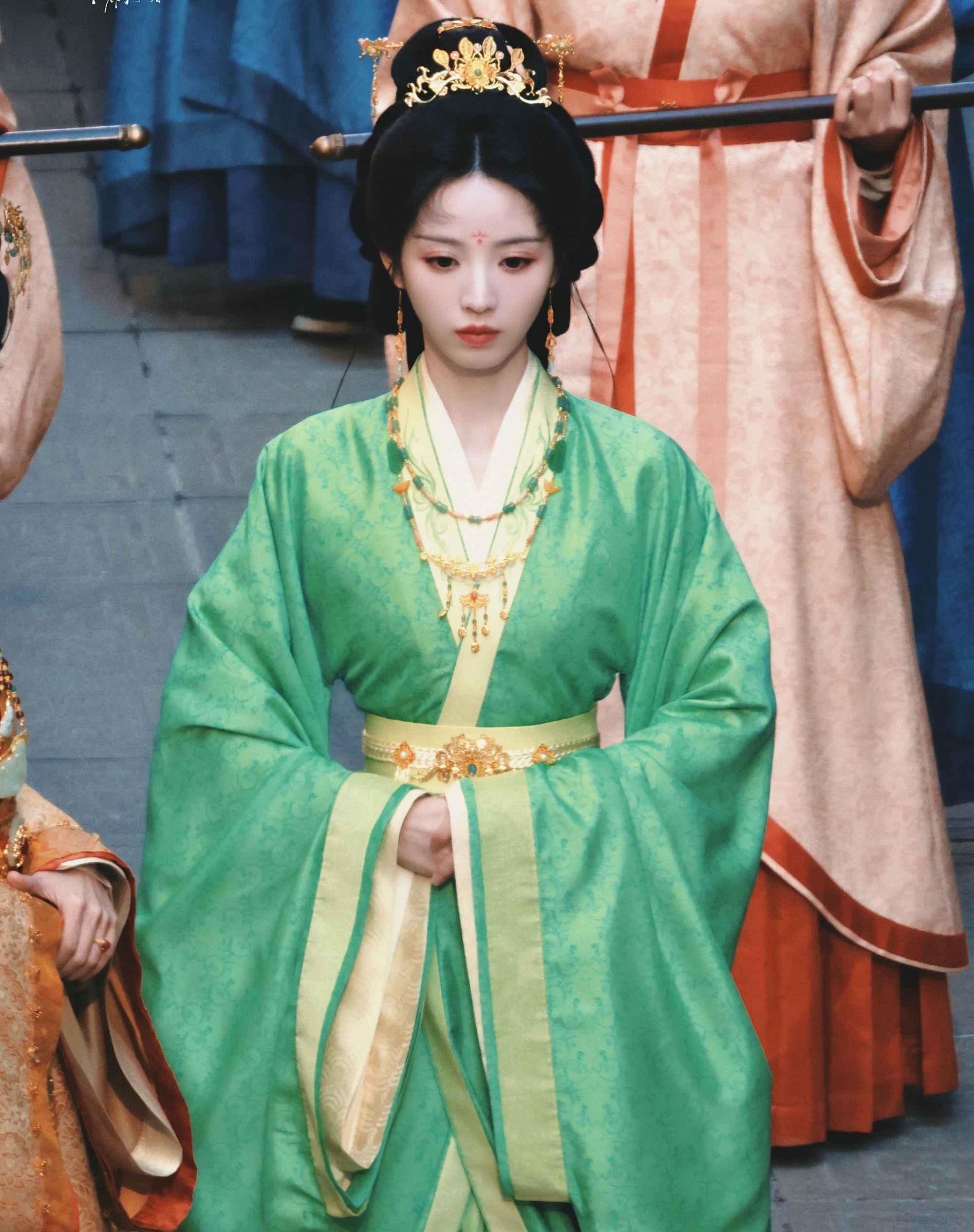 Mỹ nh&acirc;n đẹp nhất m&ugrave;ng 3 Tết đ&acirc;y rồi: Visual cao sang quyền qu&yacute;, trời sinh ngậm th&igrave;a v&agrave;ng trong miệng- Ảnh 1.