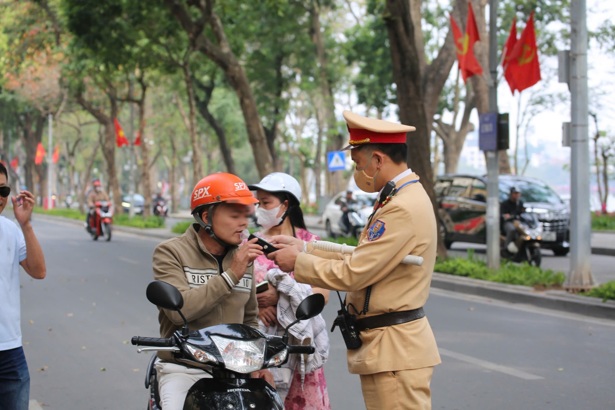 6 ng&agrave;y nghỉ Tết, tai nạn giao th&ocirc;ng l&agrave;m 168 người chết, 177 người bị thương- Ảnh 1.