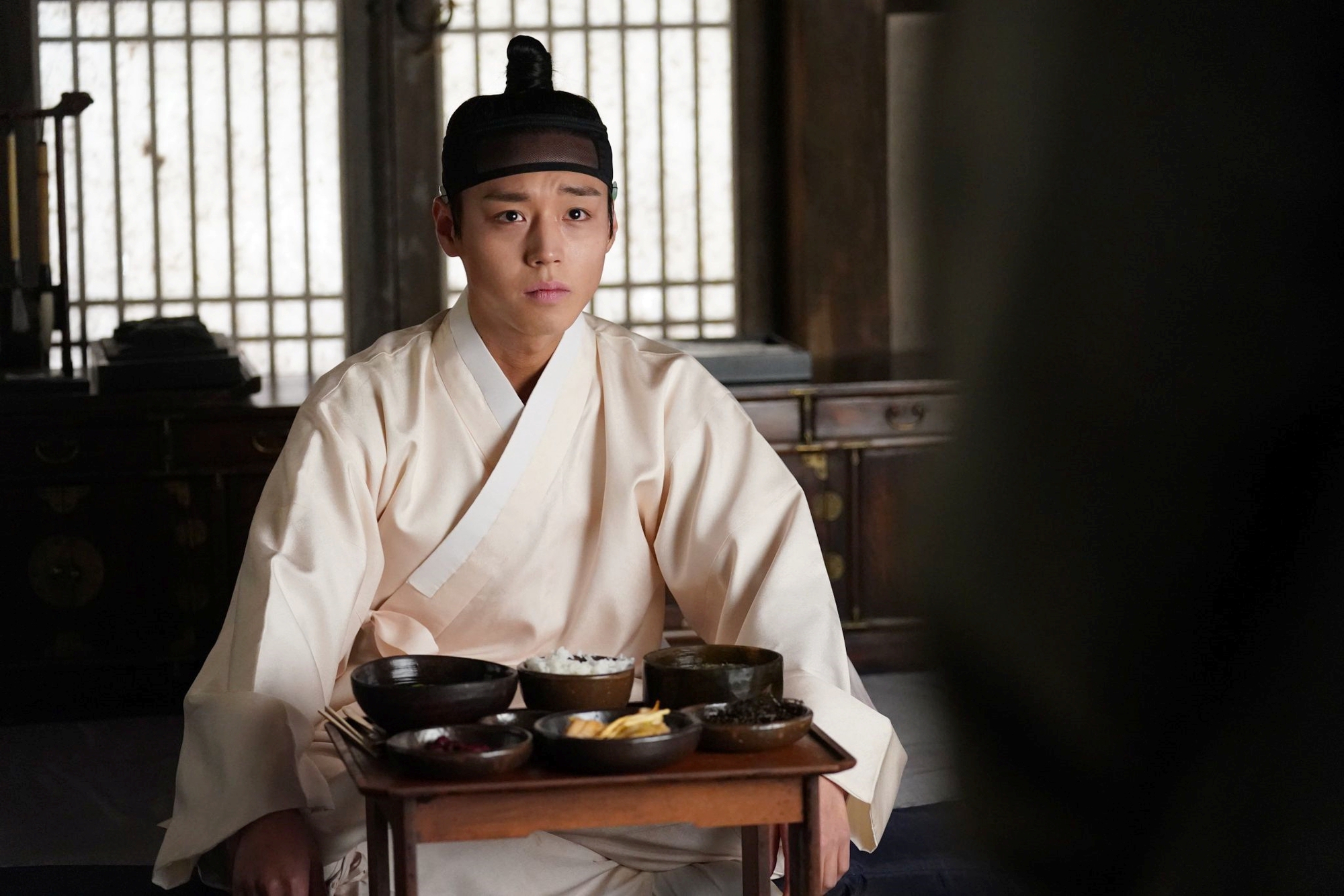 Kh&ocirc;ng tin nổi c&oacute; phim Tết lập kỷ lục 21 năm chưa từng xuất hiện: Nam ch&iacute;nh l&agrave; &ldquo;trần nh&agrave;&rdquo; diễn xuất, nghe t&ecirc;n l&agrave; phải xem- Ảnh 2.