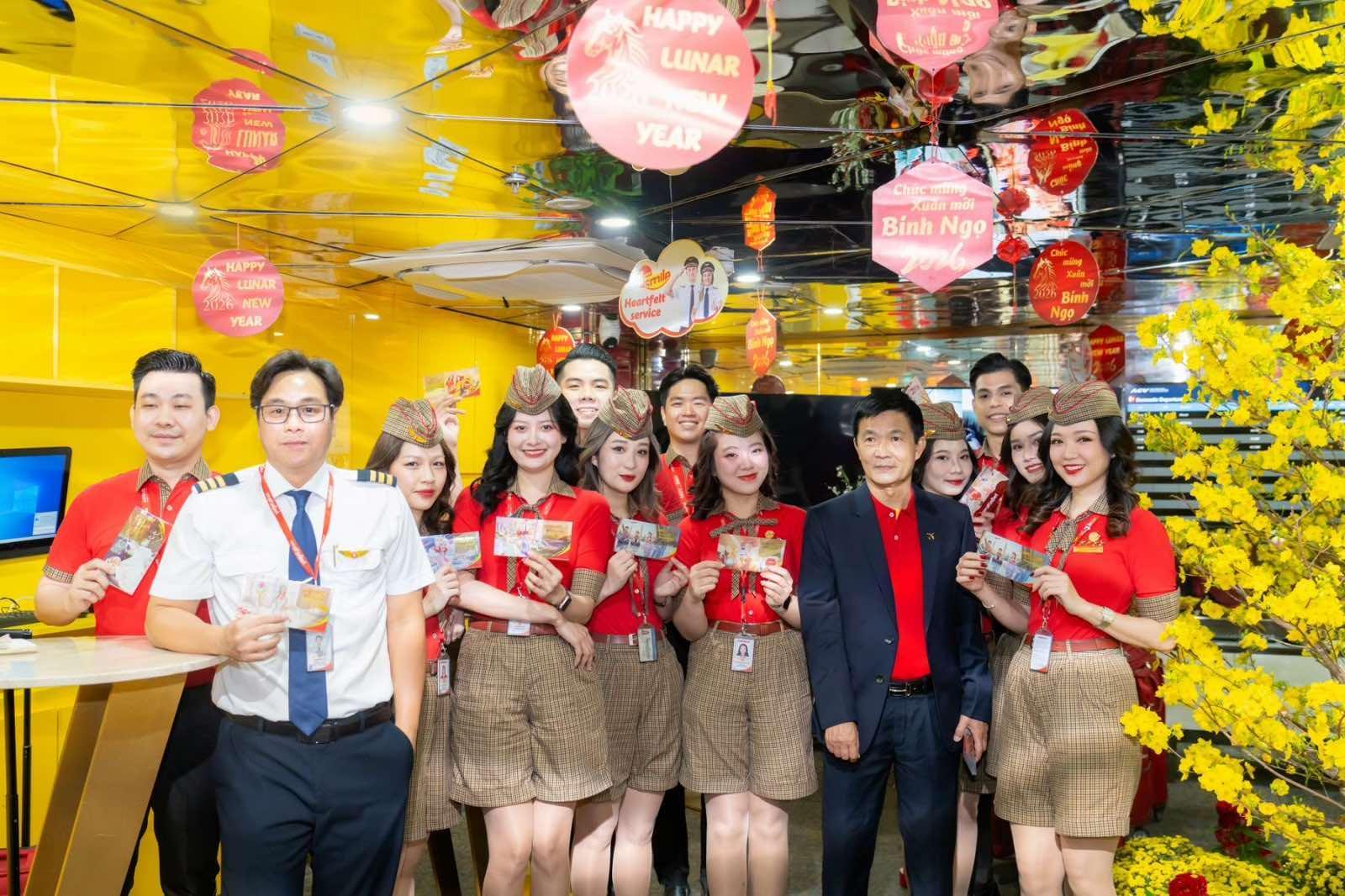 Ngày đầu xuân Bính Ngọ, những chuyến bay Vietjet mang theo lời chúc năm mới tốt lành- Ảnh 5. Ngày đầu xuân Bính Ngọ, những chuyến bay Vietjet mang theo lời chúc năm mới tốt lành- Ảnh 5.