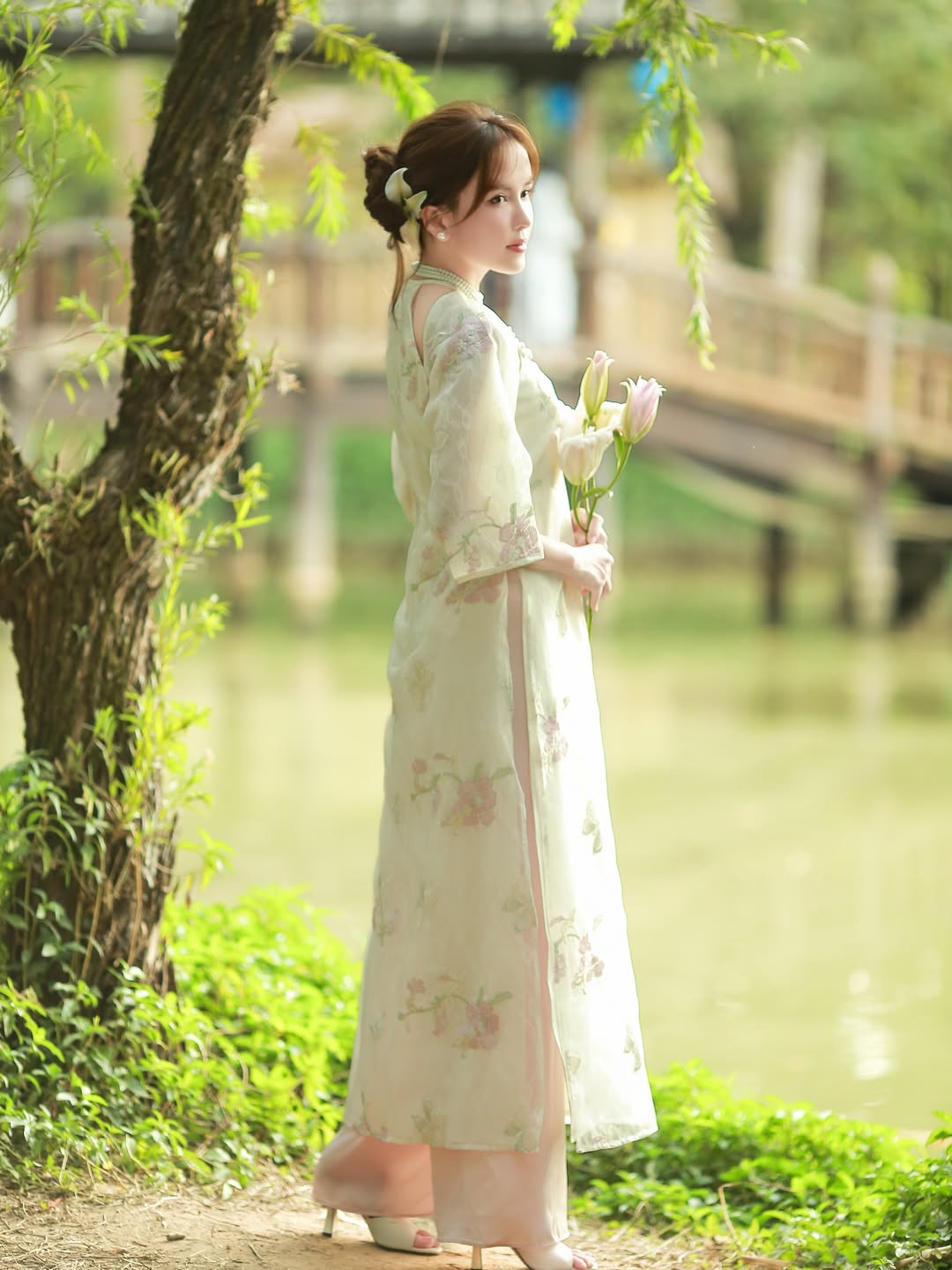 Nh&igrave;n Thiều Bảo Tr&acirc;m tưởng bạn g&aacute;i HIEUTHUHAI- Ảnh 9.