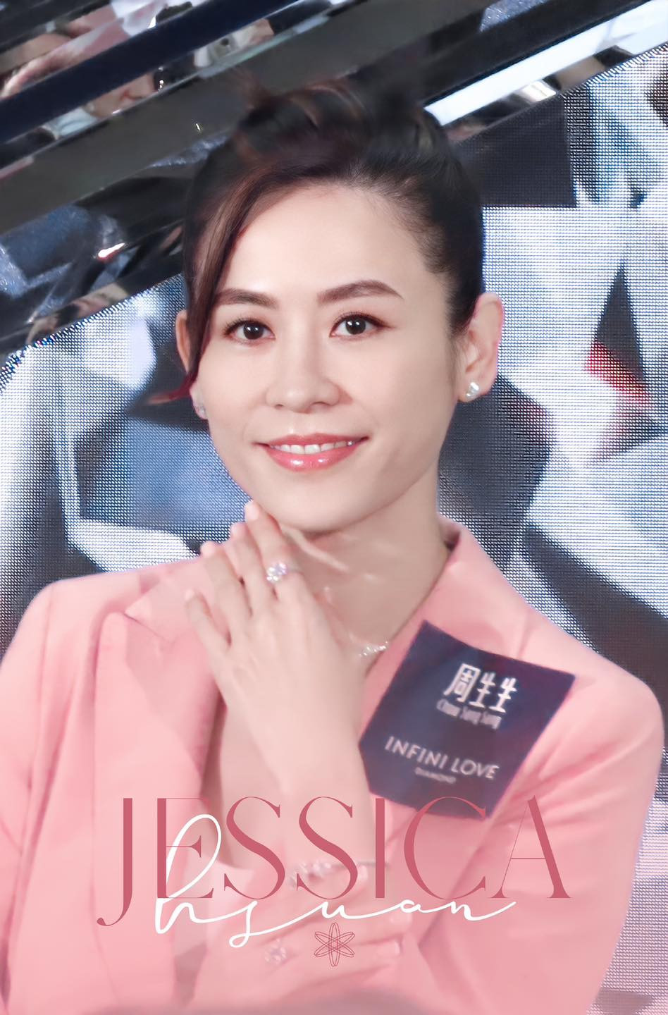 Nữ diễn vi&ecirc;n v&agrave;o viện dưỡng l&atilde;o, đ&oacute;n người gi&uacute;p việc 102 tuổi về ăn Tết g&acirc;y x&uacute;c động- Ảnh 6.