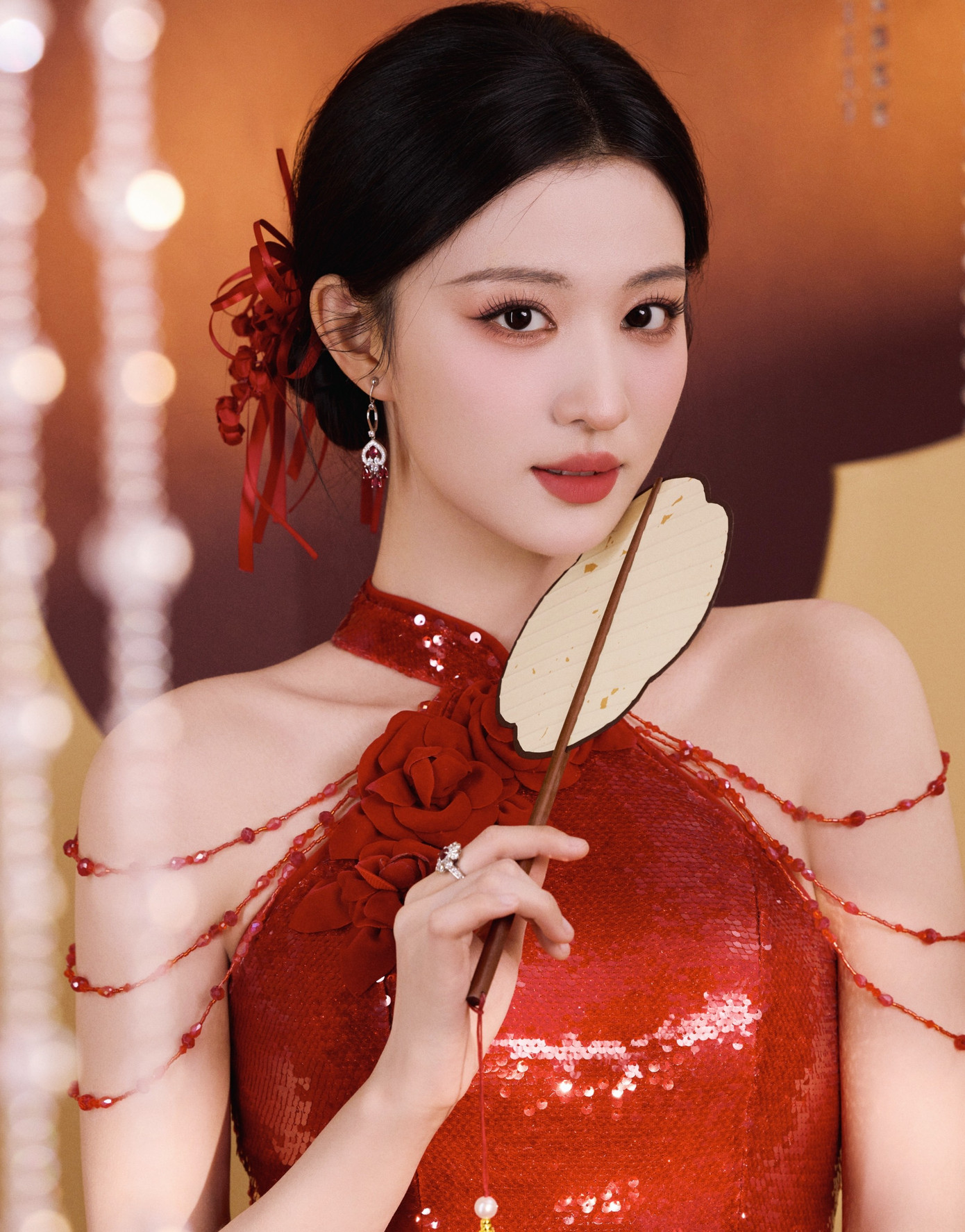 Mỹ nh&acirc;n đổi đời tr&ecirc;n s&oacute;ng đ&agrave;i quốc gia: Visual đẹp đến mức xuất hiện 20 gi&acirc;y tăng 70 ngh&igrave;n người theo d&otilde;i- Ảnh 7.