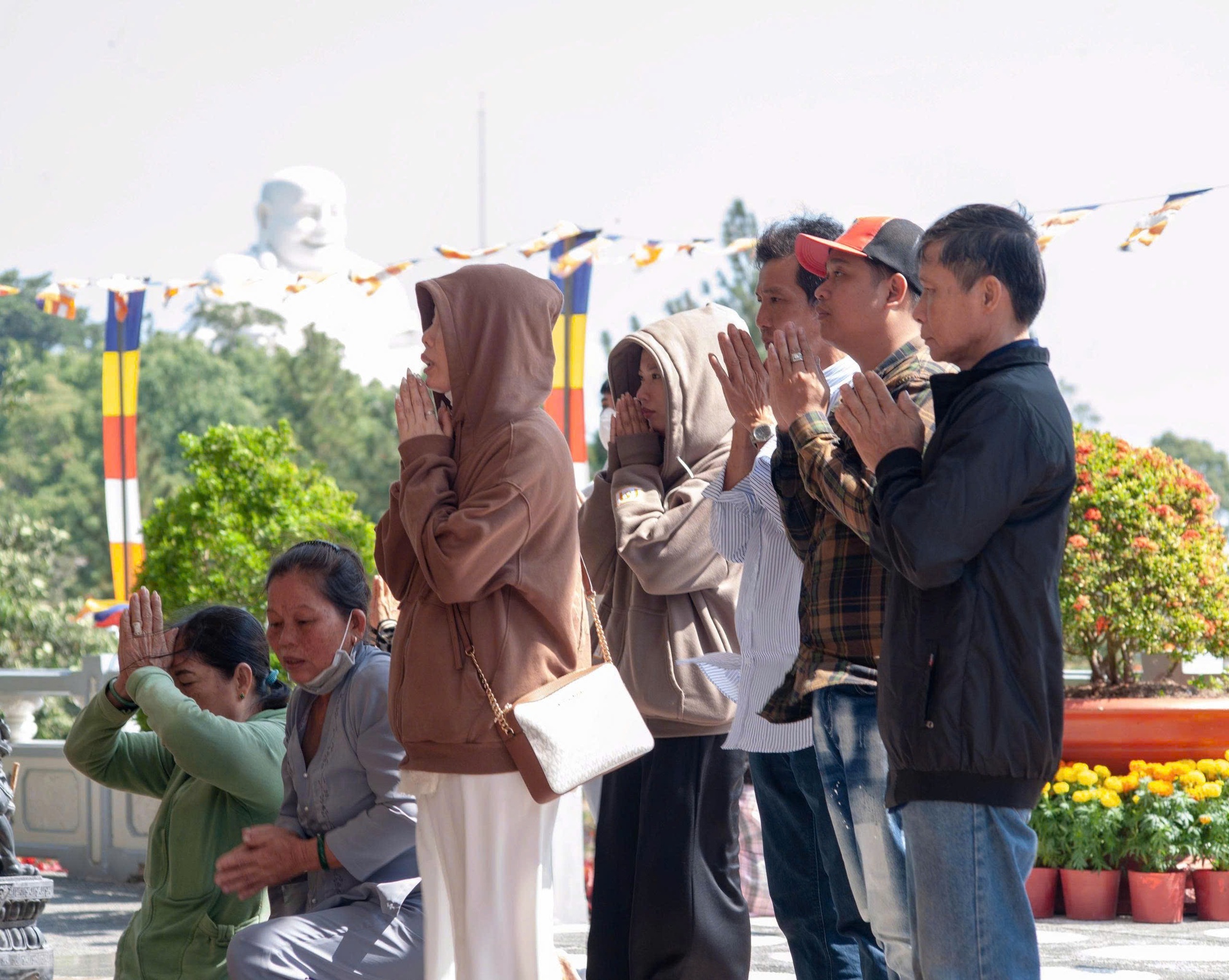 Bất ngờ lượng kh&aacute;ch du xu&acirc;n v&ugrave;ng Bảy N&uacute;i v&agrave; Ph&uacute; Quốc- Ảnh 10.