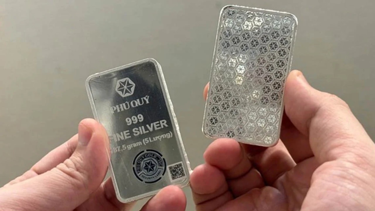 Gi&aacute; v&agrave;ng giảm mạnh chỉ c&ograve;n hơn 160 triệu/c&acirc;y: Người xếp h&agrave;ng mua phải biết điều n&agrave;y để kh&ocirc;ng mất c&ocirc;ng- Ảnh 3.