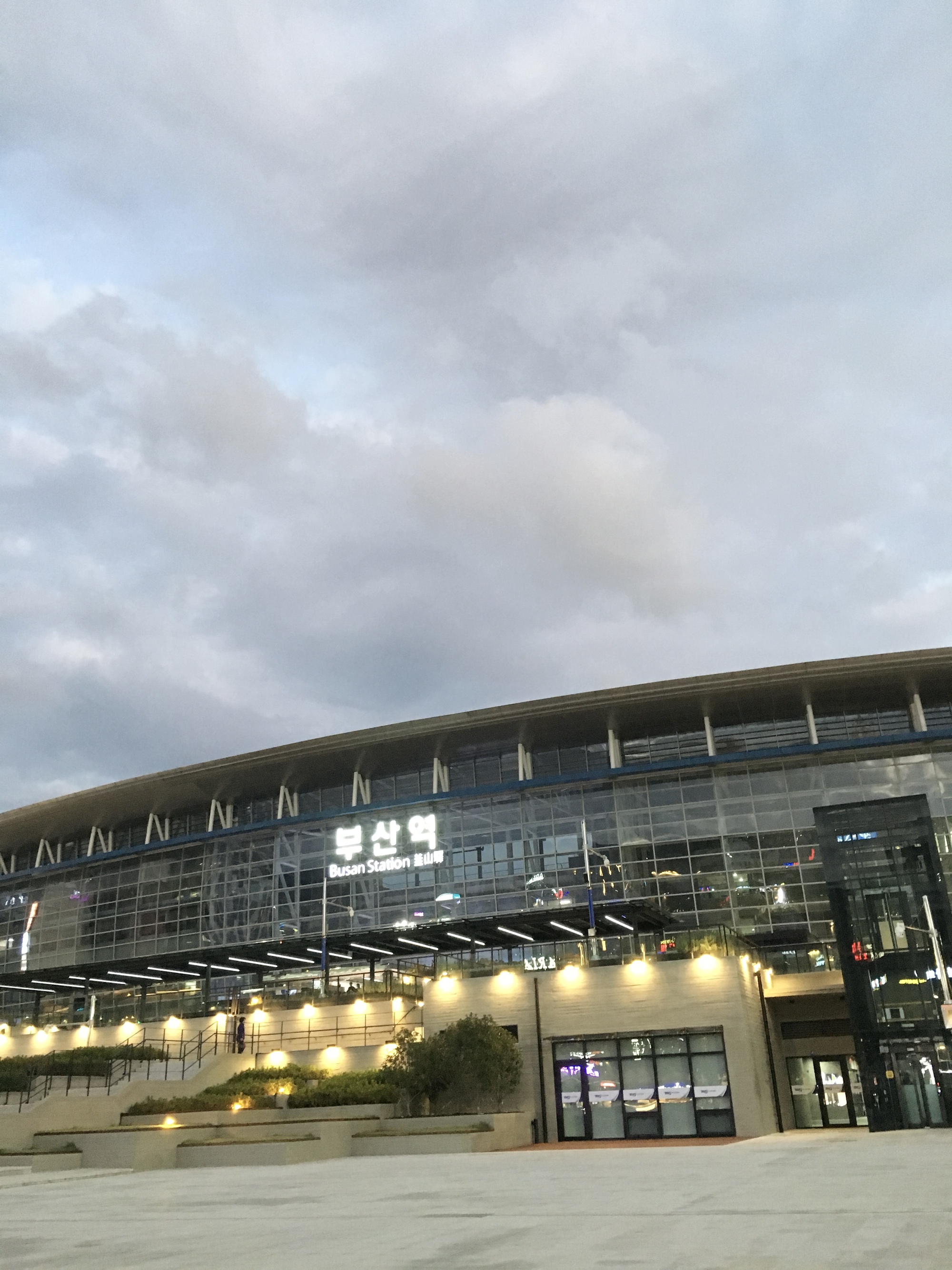 Khách Việt có trải nghiệm toát mồ hôi khi đi tàu ở Hàn Quốc, lý do đến từ điều nhiều người hay mắc- Ảnh 1. Khách Việt có trải nghiệm toát mồ hôi khi đi tàu ở Hàn Quốc, lý do đến từ điều nhiều người hay mắc- Ảnh 1.