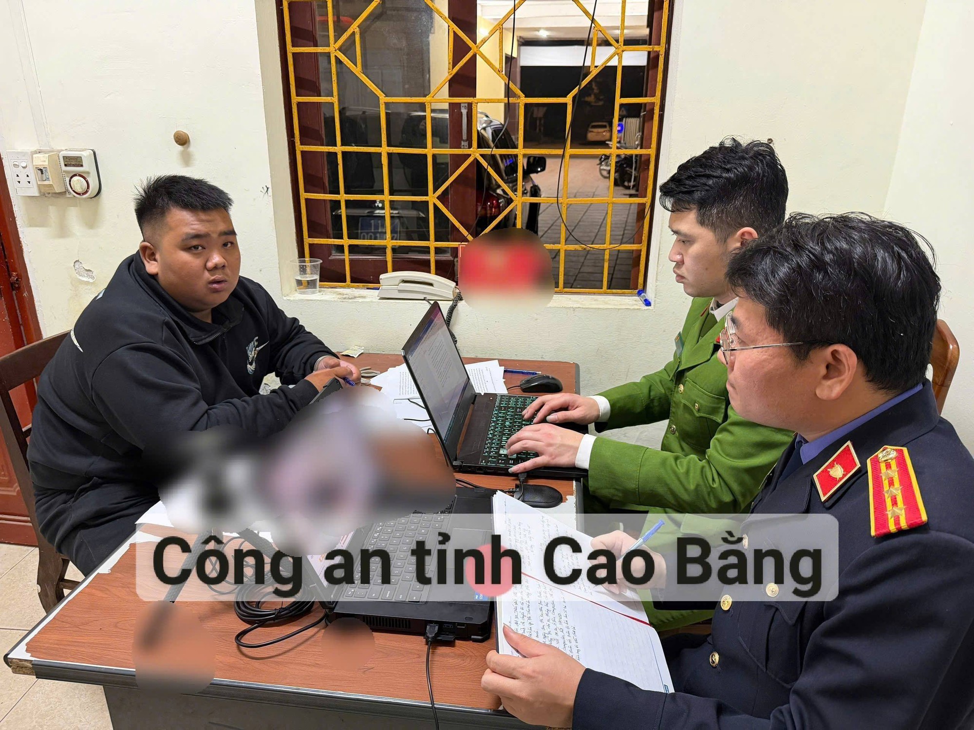 Thanh ni&ecirc;n 20 tuổi cầm đầu đường d&acirc;y mua b&aacute;n trẻ em sang Campuchia: Lộ chuy&ecirc;n &aacute;n 725M đặc biệt nghi&ecirc;m trọng- Ảnh 1.