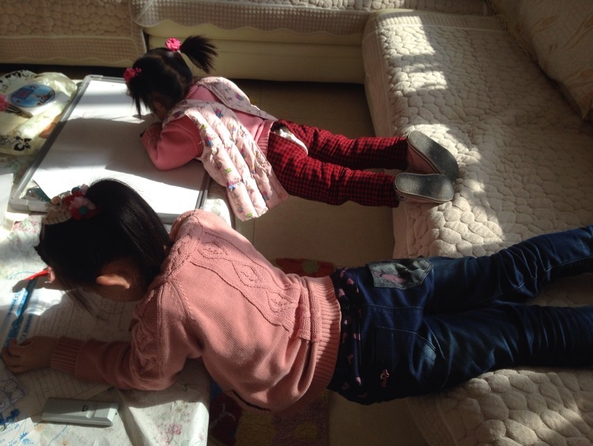 Bộ sưu tập tư thế l&agrave;m b&agrave;i tập của học sinh tiểu học: Nh&igrave;n th&ocirc;i đ&atilde; thấy "tức c&aacute;i lồng ngực"!- Ảnh 10.