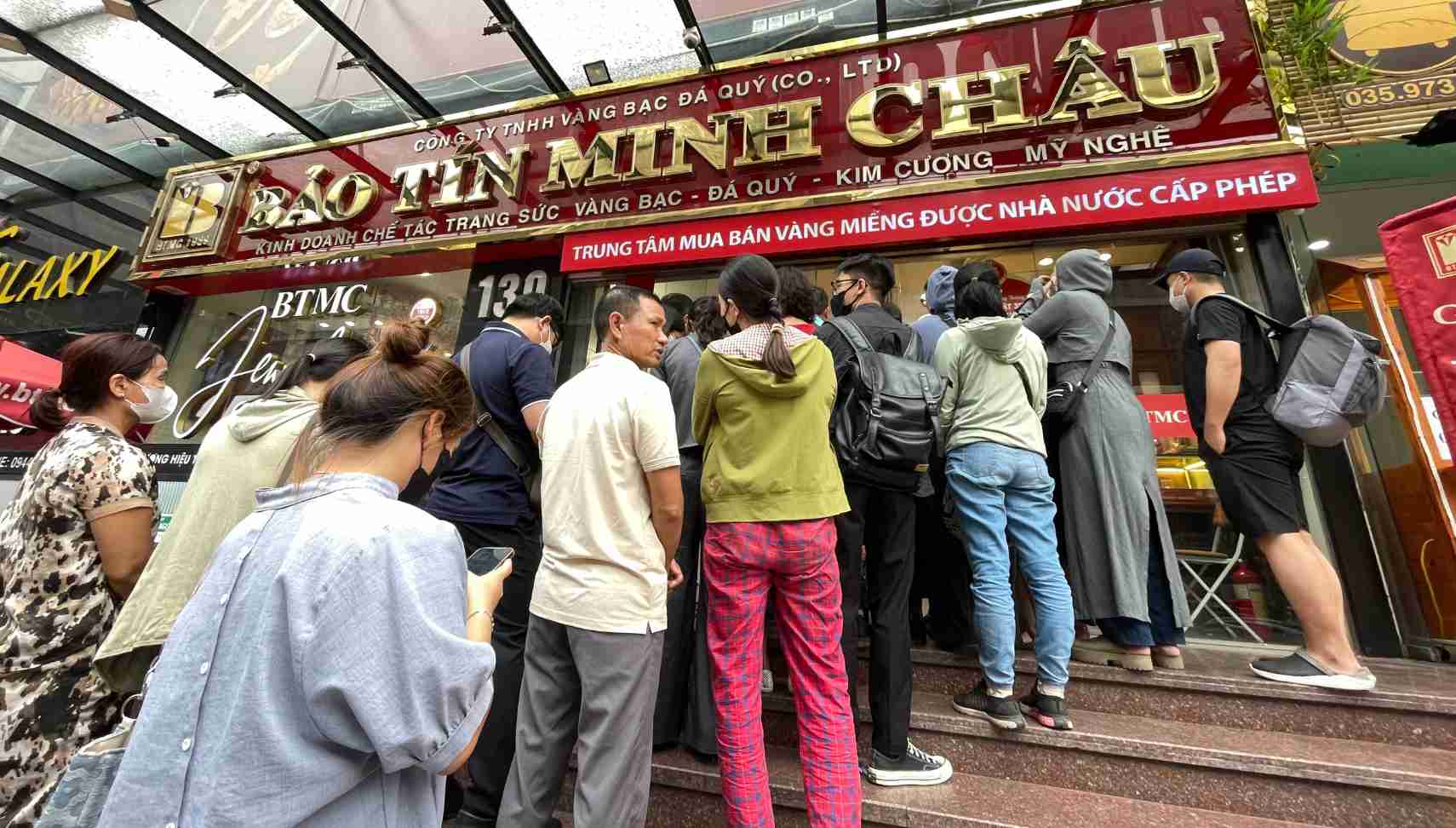 Gi&aacute; v&agrave;ng giảm mạnh chỉ c&ograve;n hơn 160 triệu/c&acirc;y: Người xếp h&agrave;ng mua phải biết điều n&agrave;y để kh&ocirc;ng mất c&ocirc;ng- Ảnh 4.