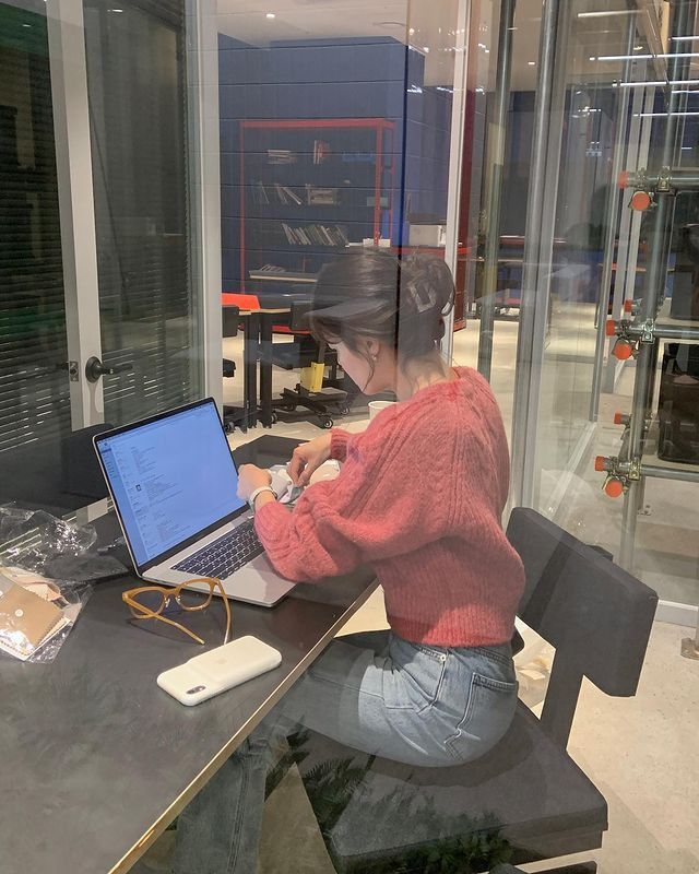 Khi sếp hỏi "Nhận x&eacute;t thật về anh nh&eacute;", người EQ thấp chỉ biết nịnh, người EQ cao đ&aacute;p 1 c&acirc;u khiến sếp vừa vui vừa tự soi lại m&igrave;nh- Ảnh 2.