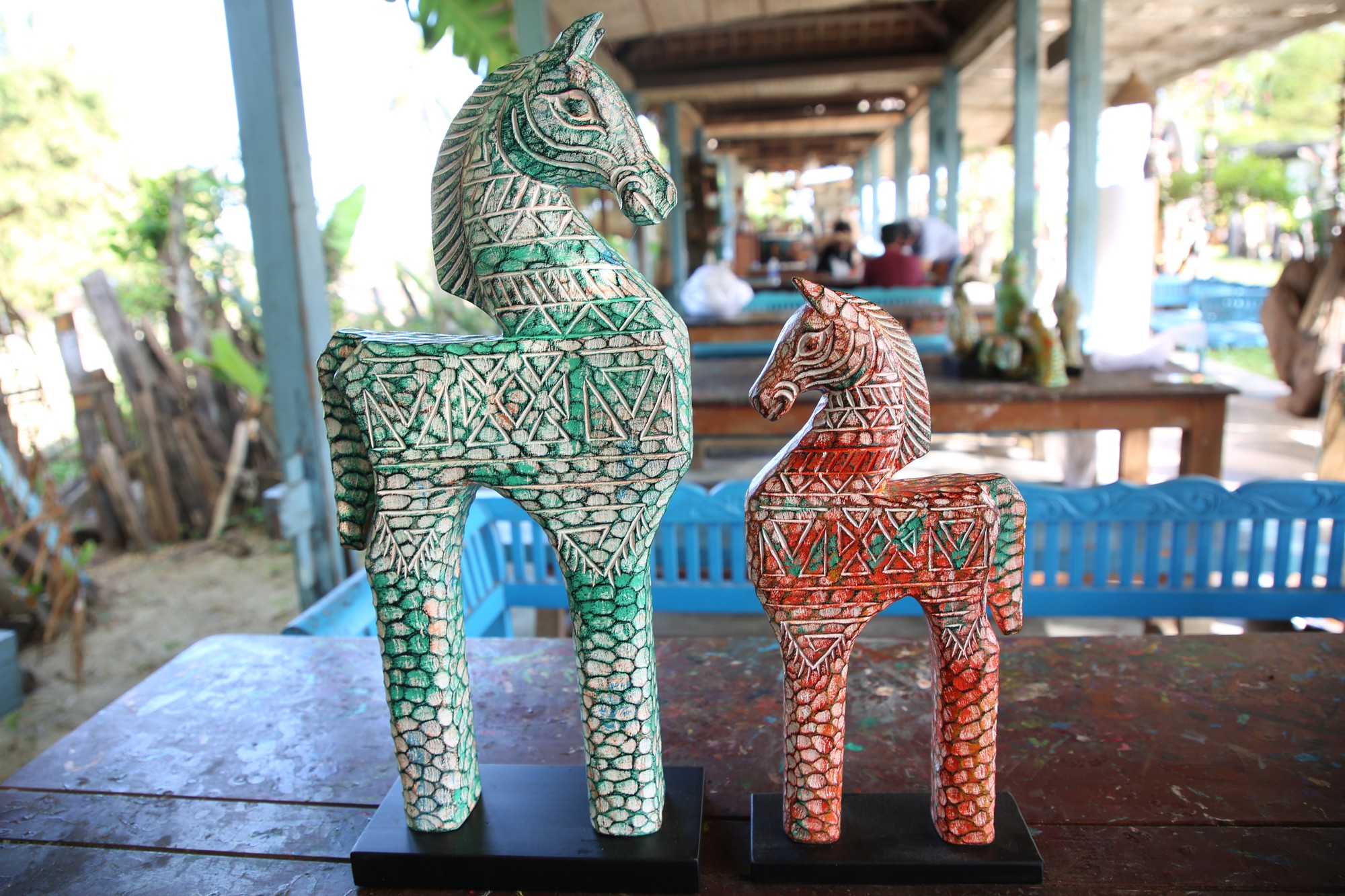 Cận cảnh "b&aacute;u vật" bất ngờ lộ diện từ những c&agrave;nh củi kh&ocirc; dạt v&agrave;o bờ biển Hội An sau mưa lũ- Ảnh 19.